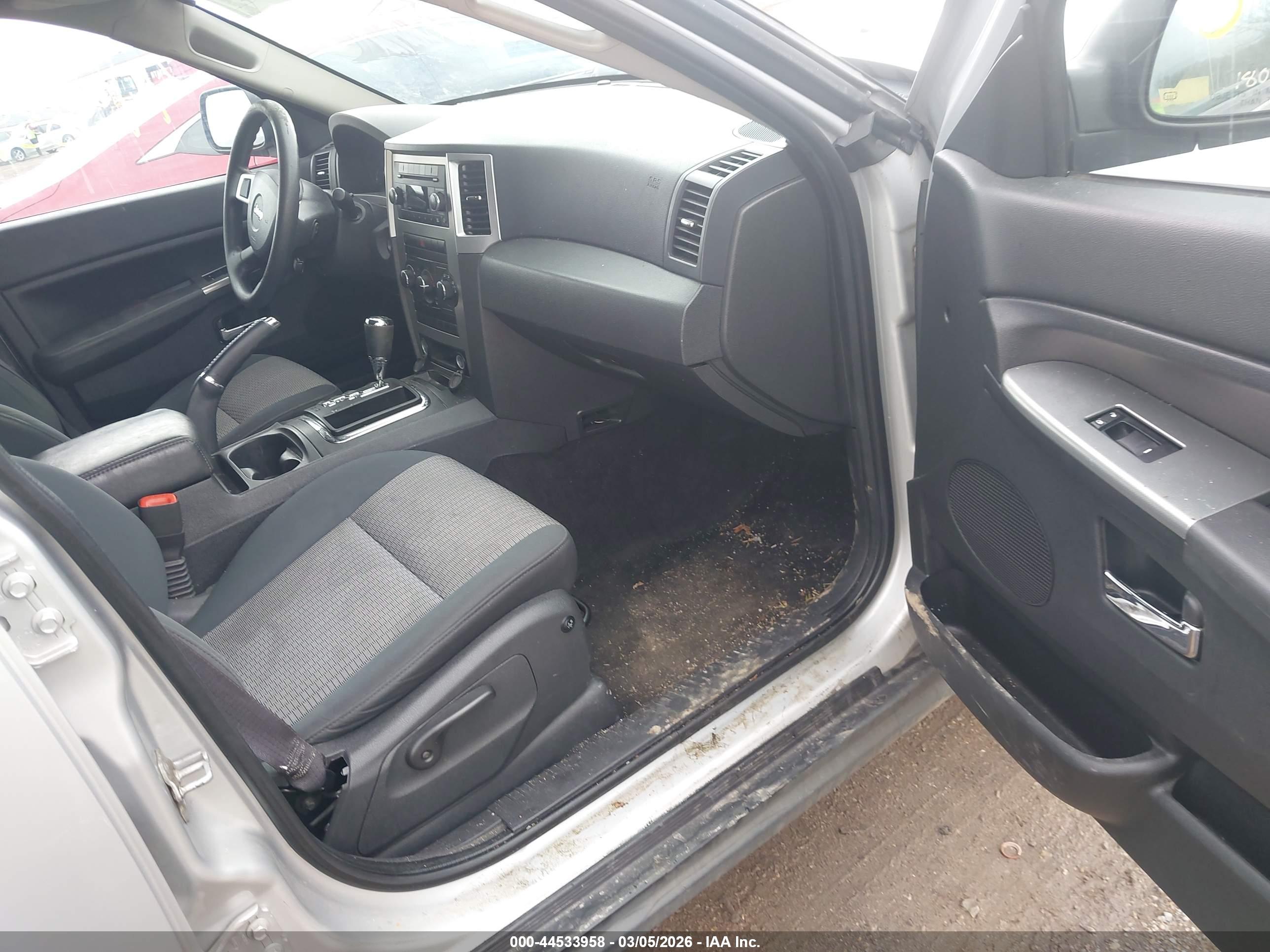JEEP GRAND image 5