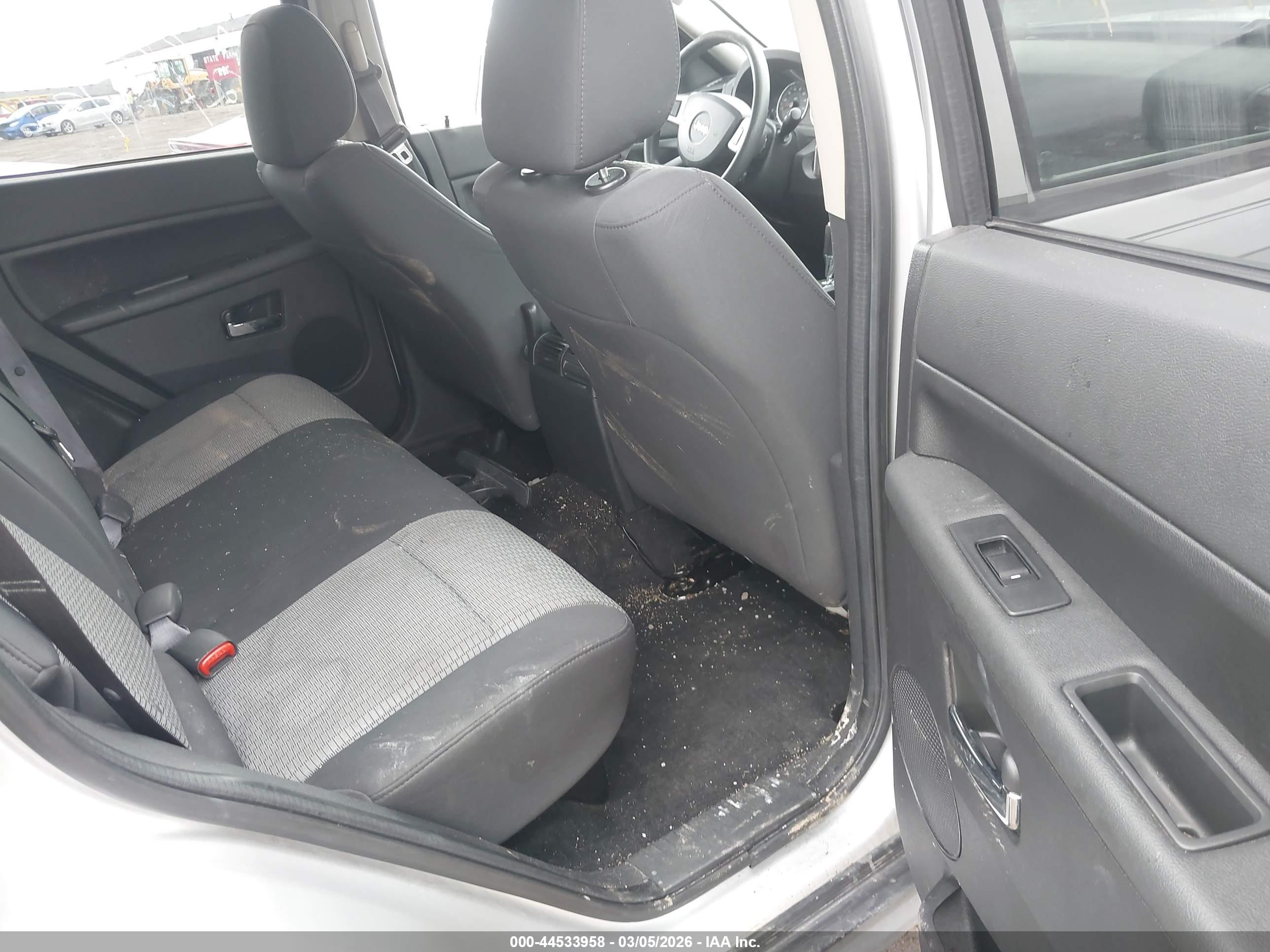 JEEP GRAND image 8