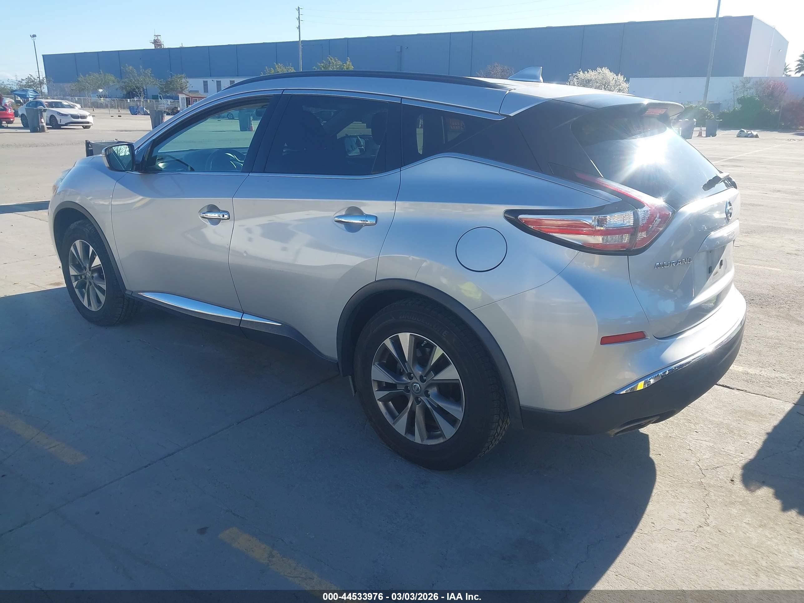 NISSAN MURANO image 3