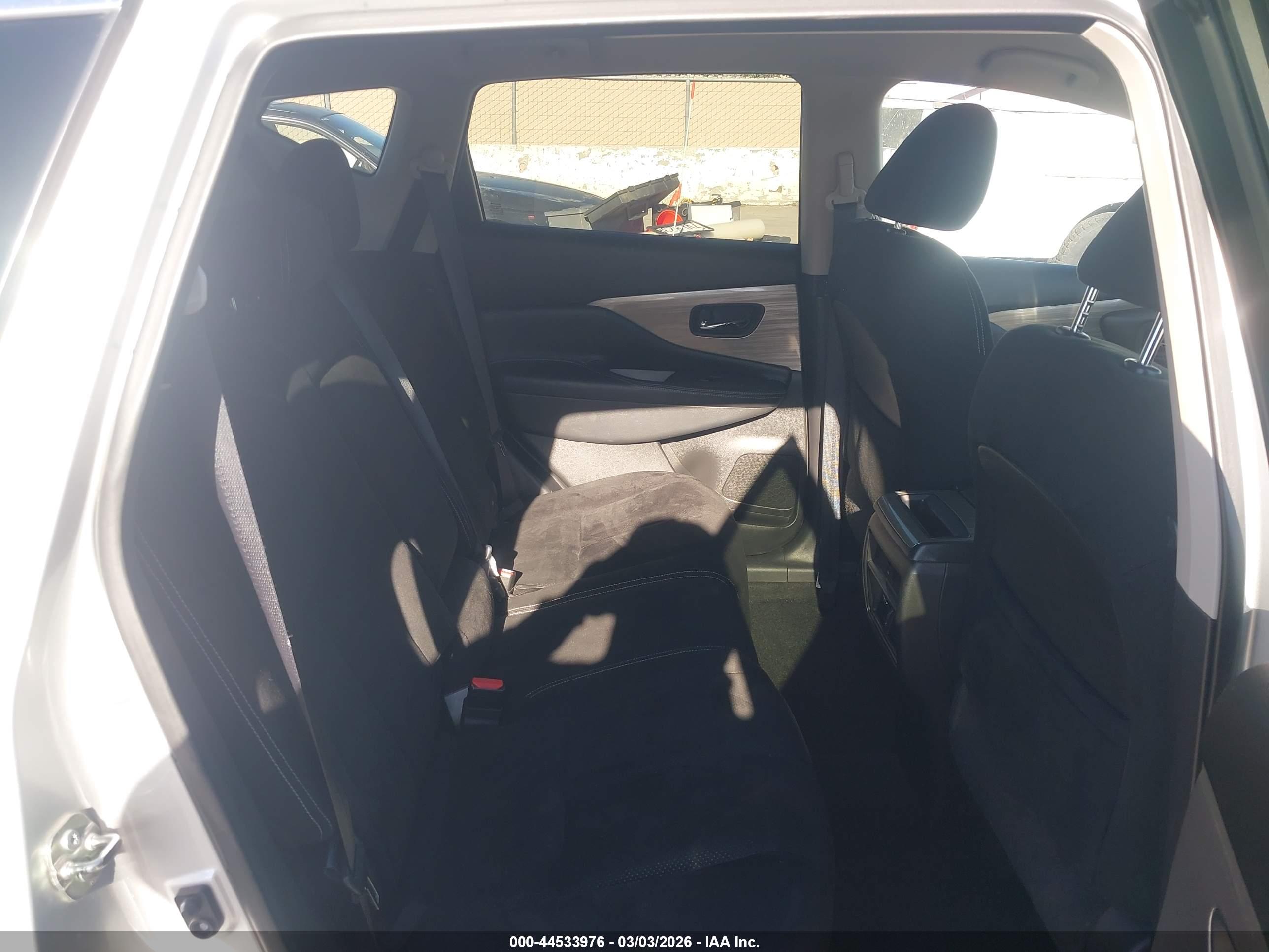 NISSAN MURANO image 8