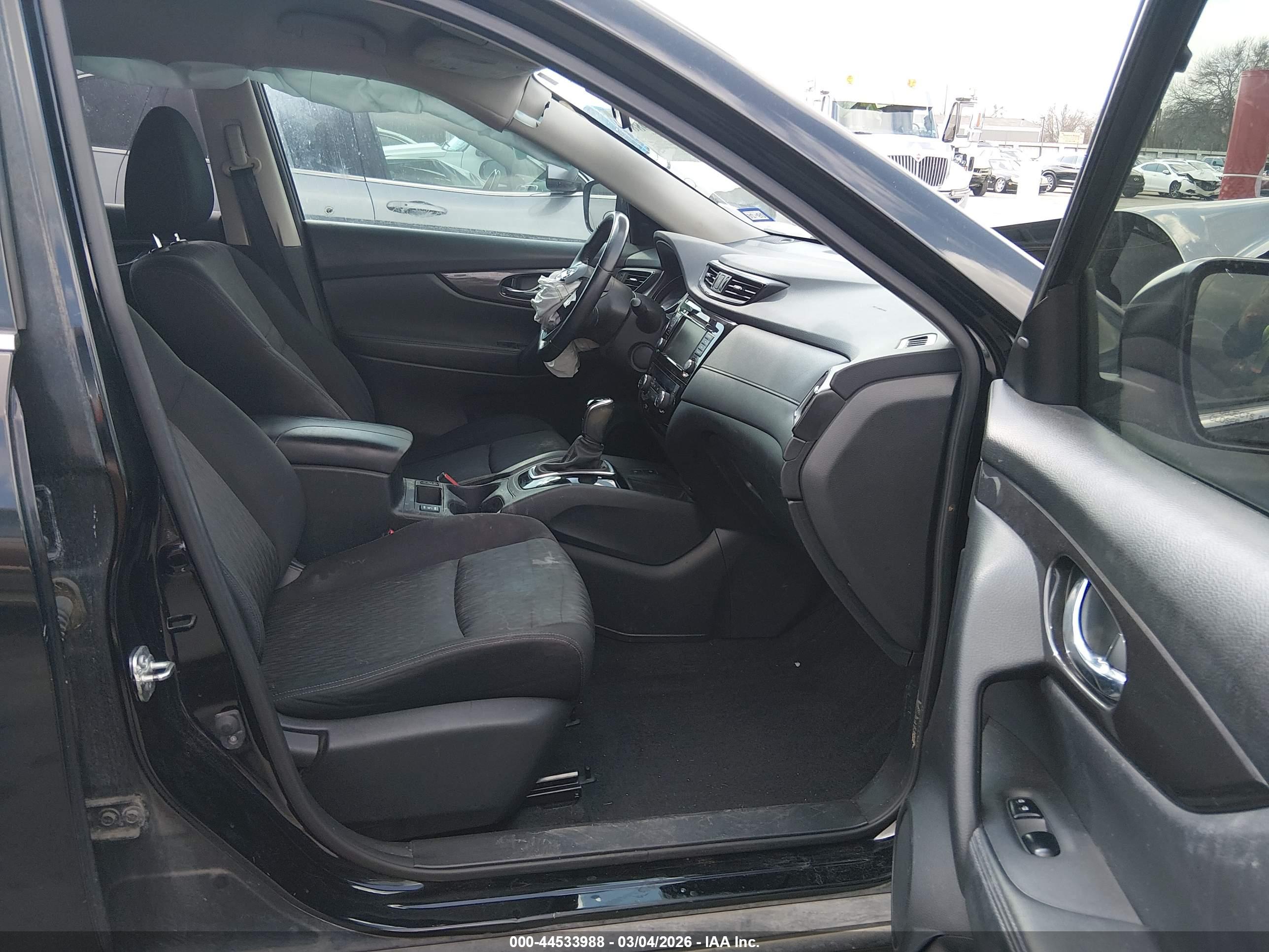 NISSAN ROGUE image 5
