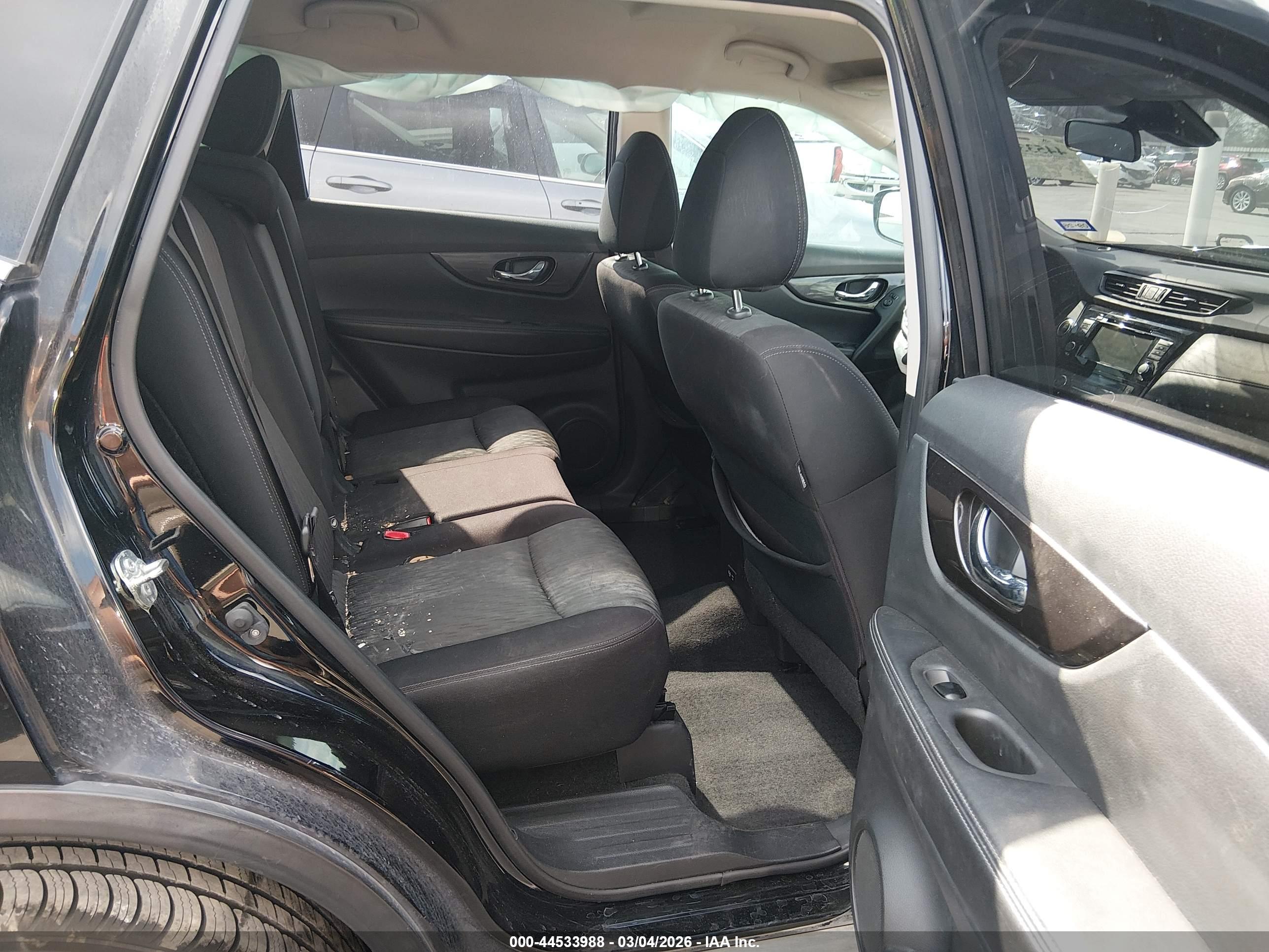NISSAN ROGUE image 8