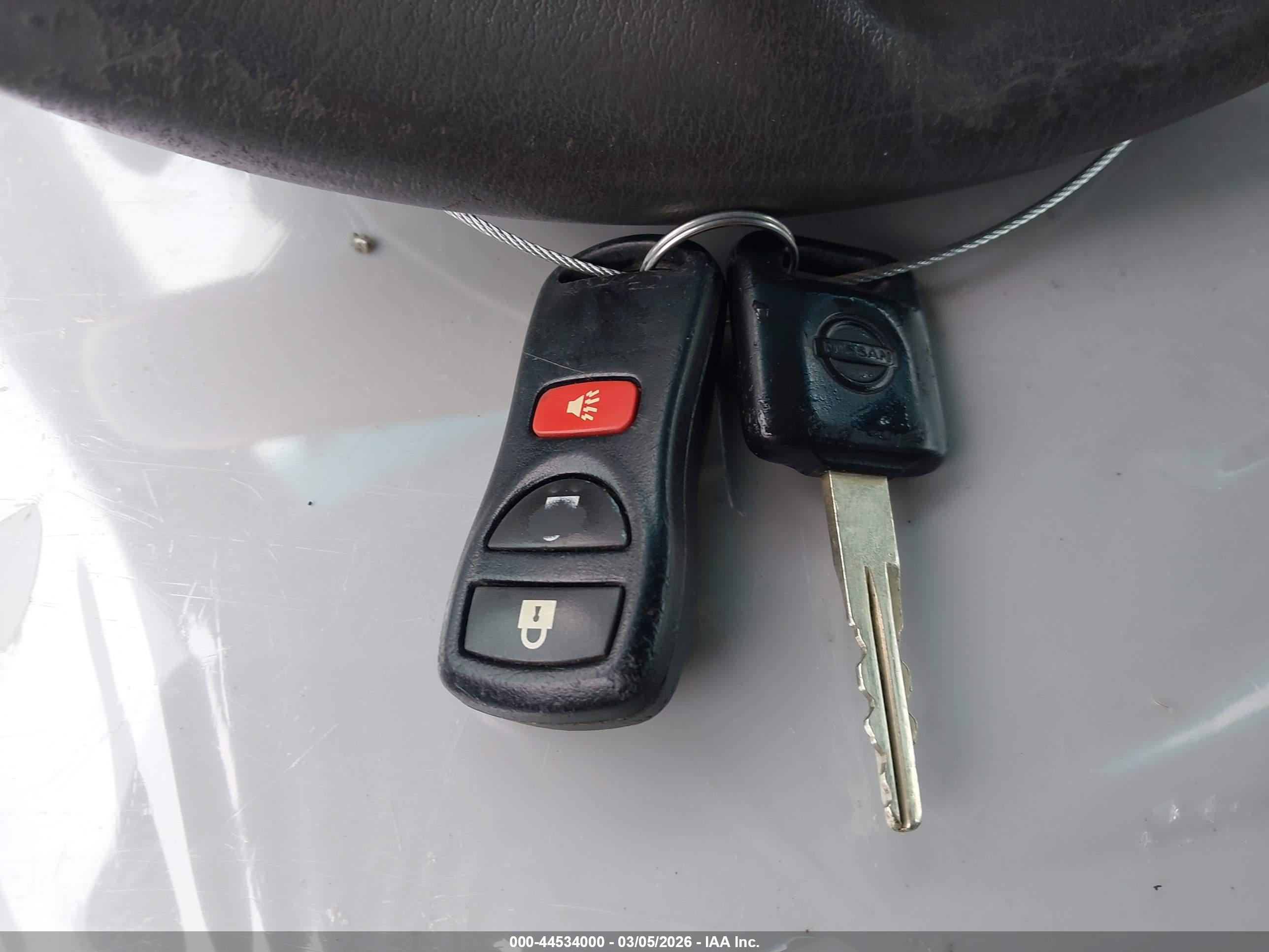 NISSAN NV image 11