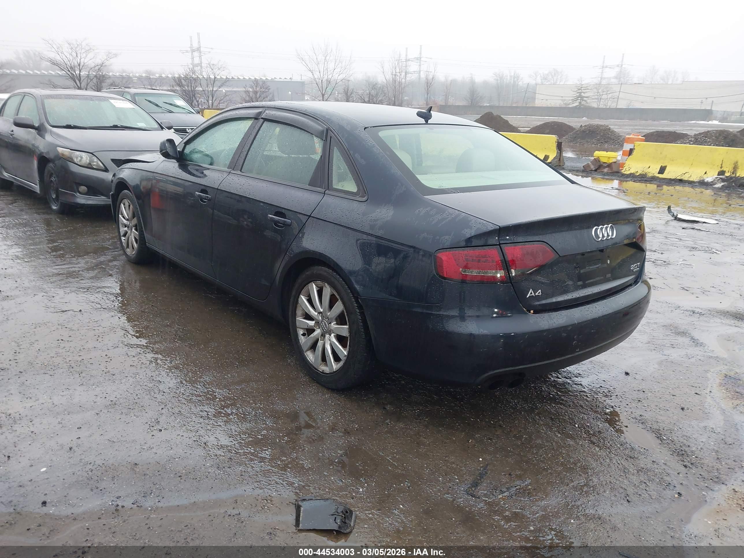 AUDI A4 image 3