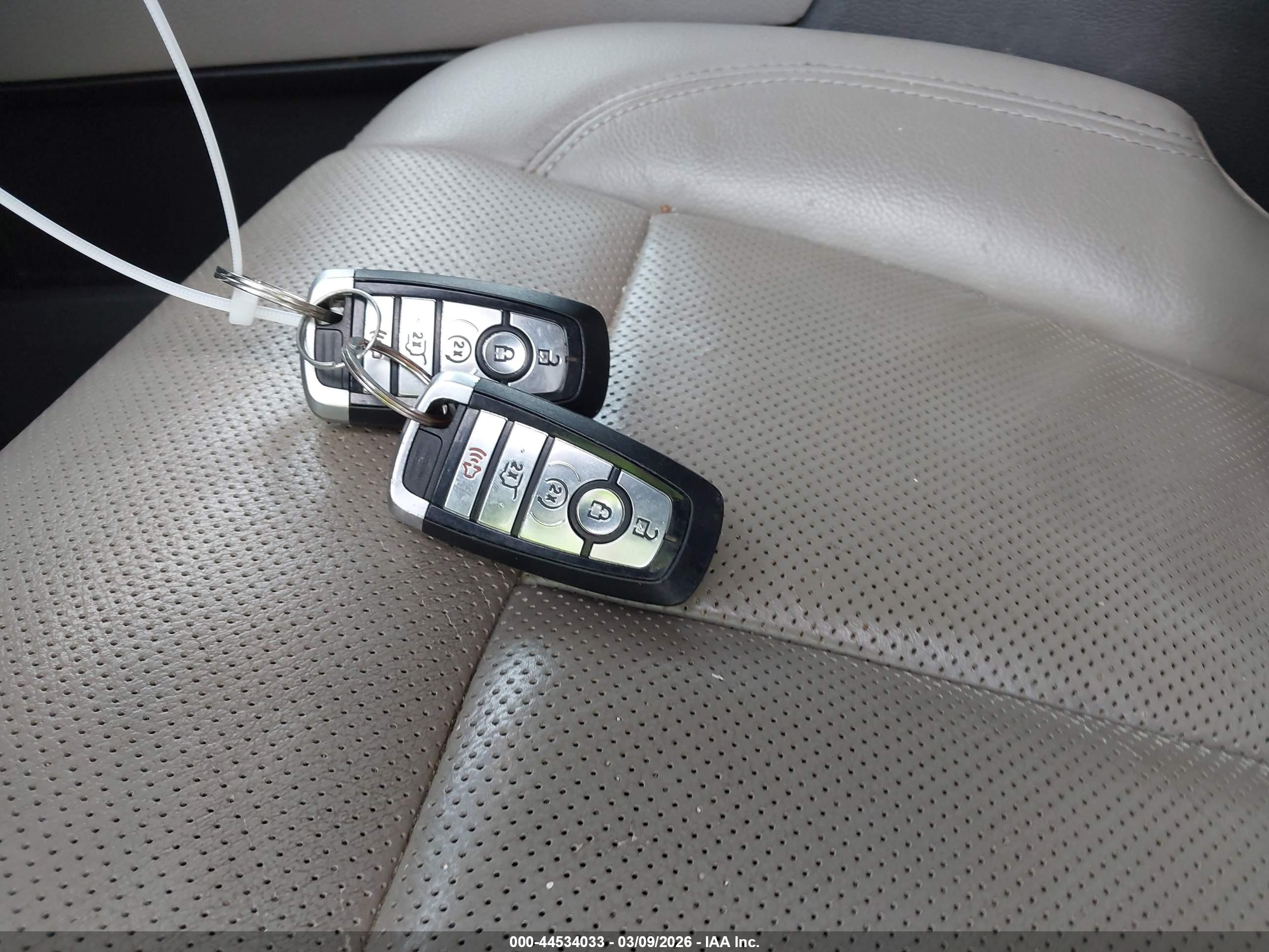 FORD EXPEDITION image 11