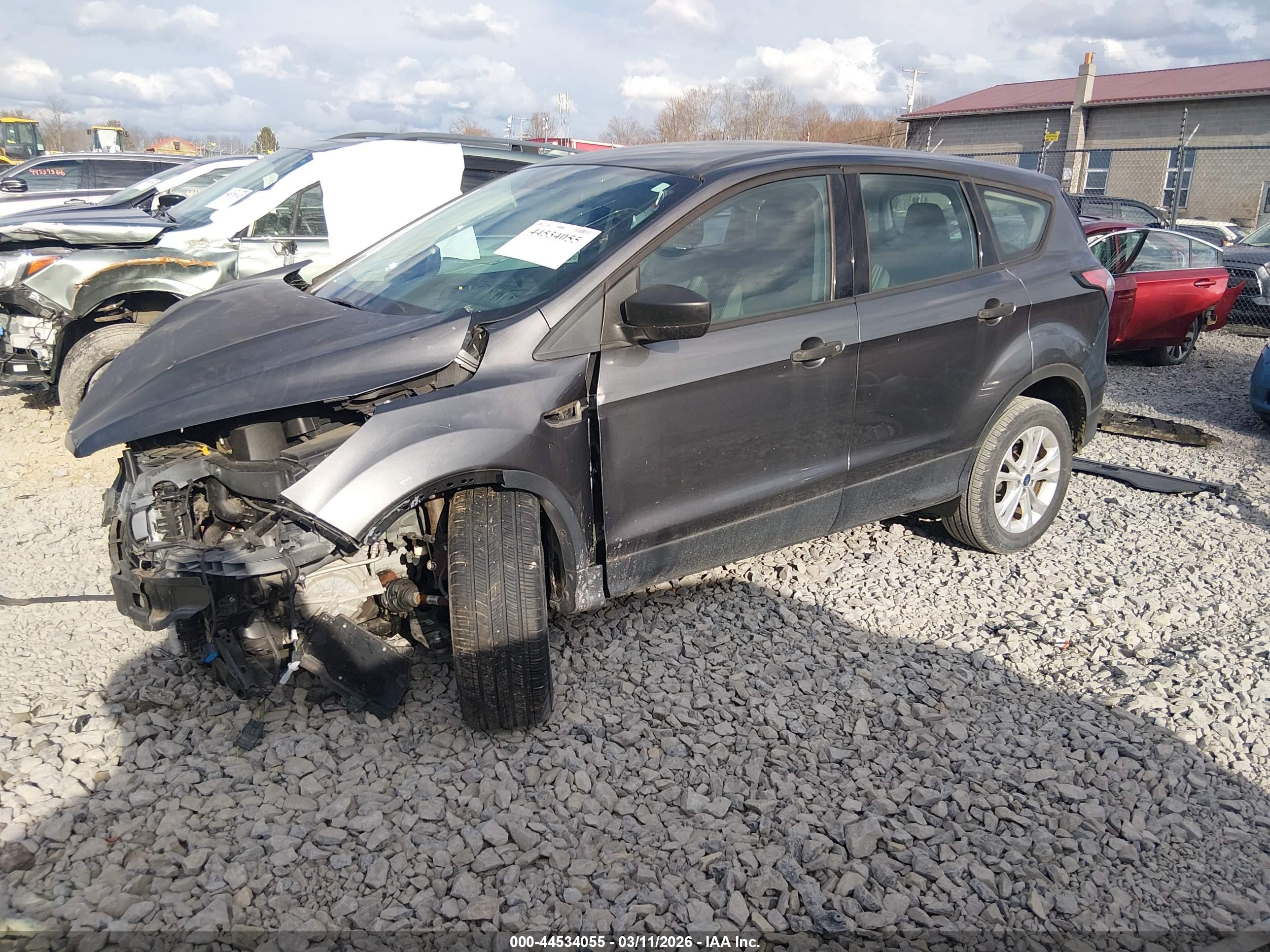 FORD ESCAPE image 2
