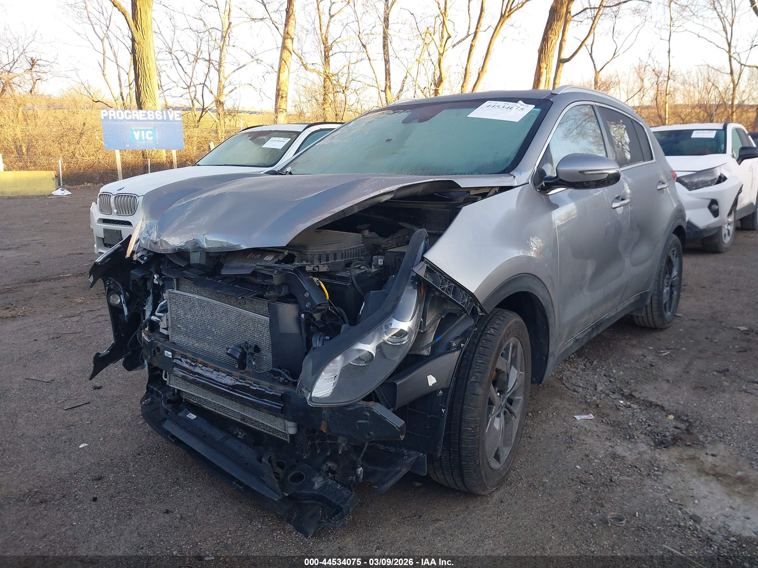 KIA SPORTAGE image 6