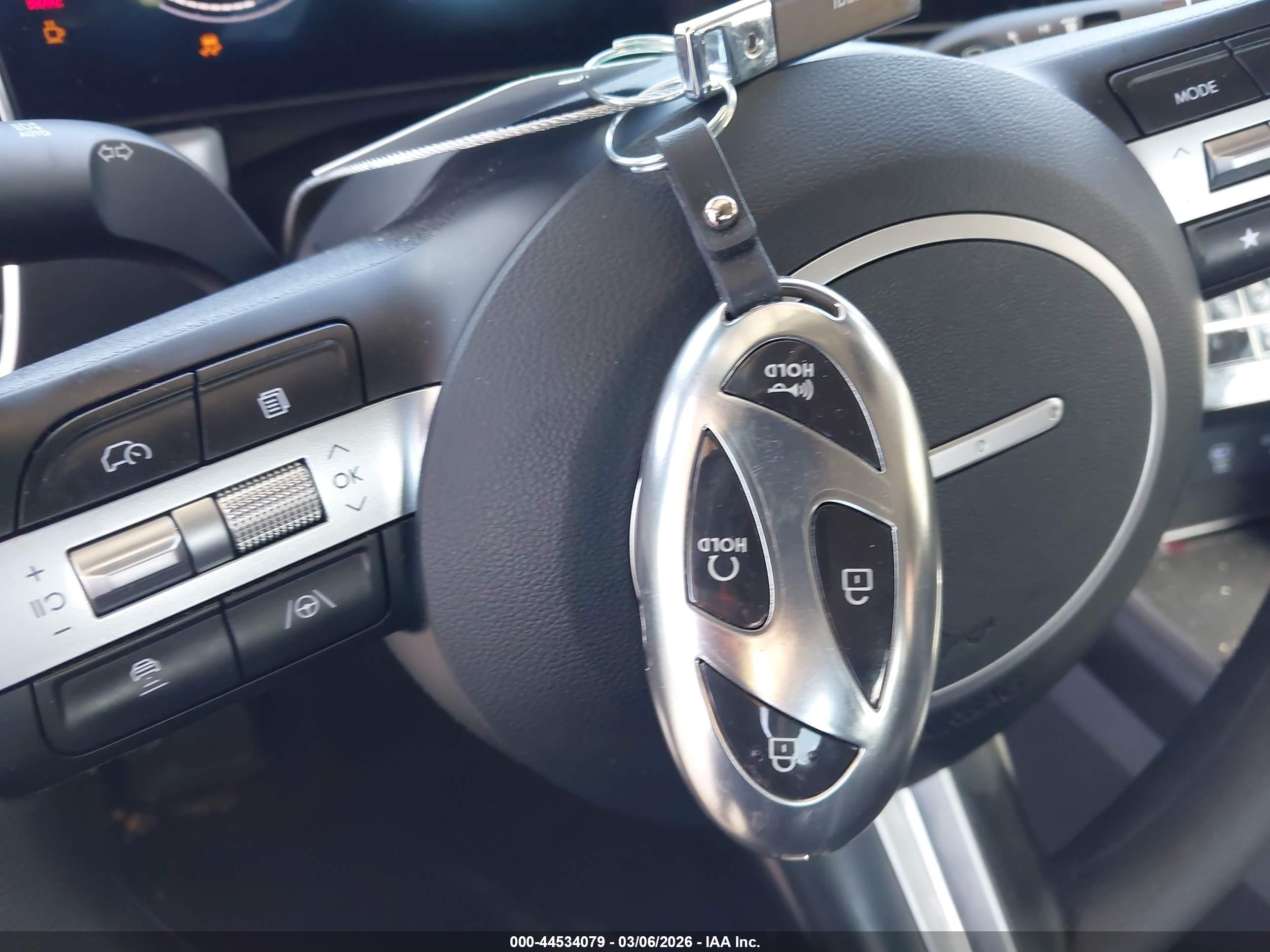 HYUNDAI SONATA image 11