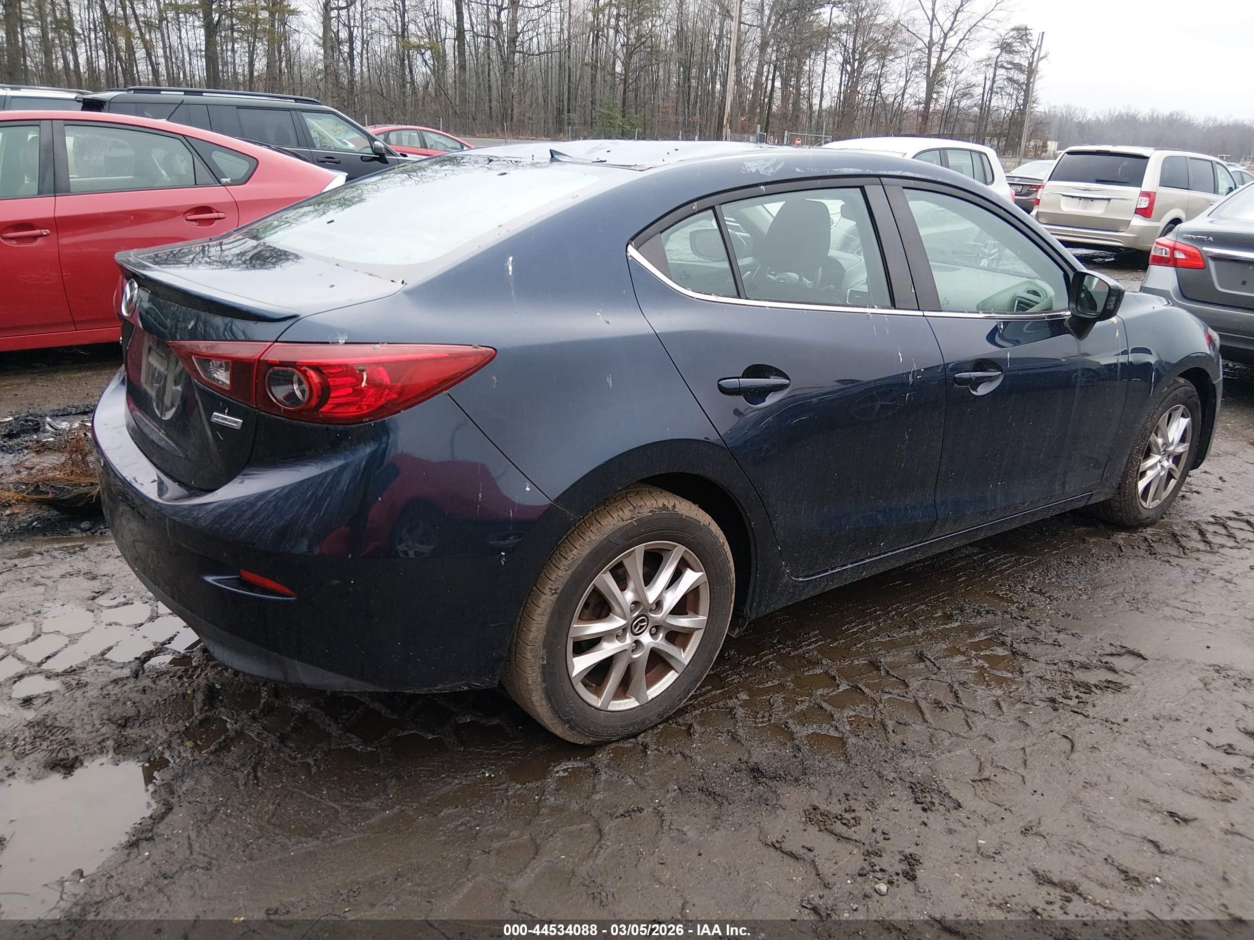 MAZDA MAZDA3 image 4