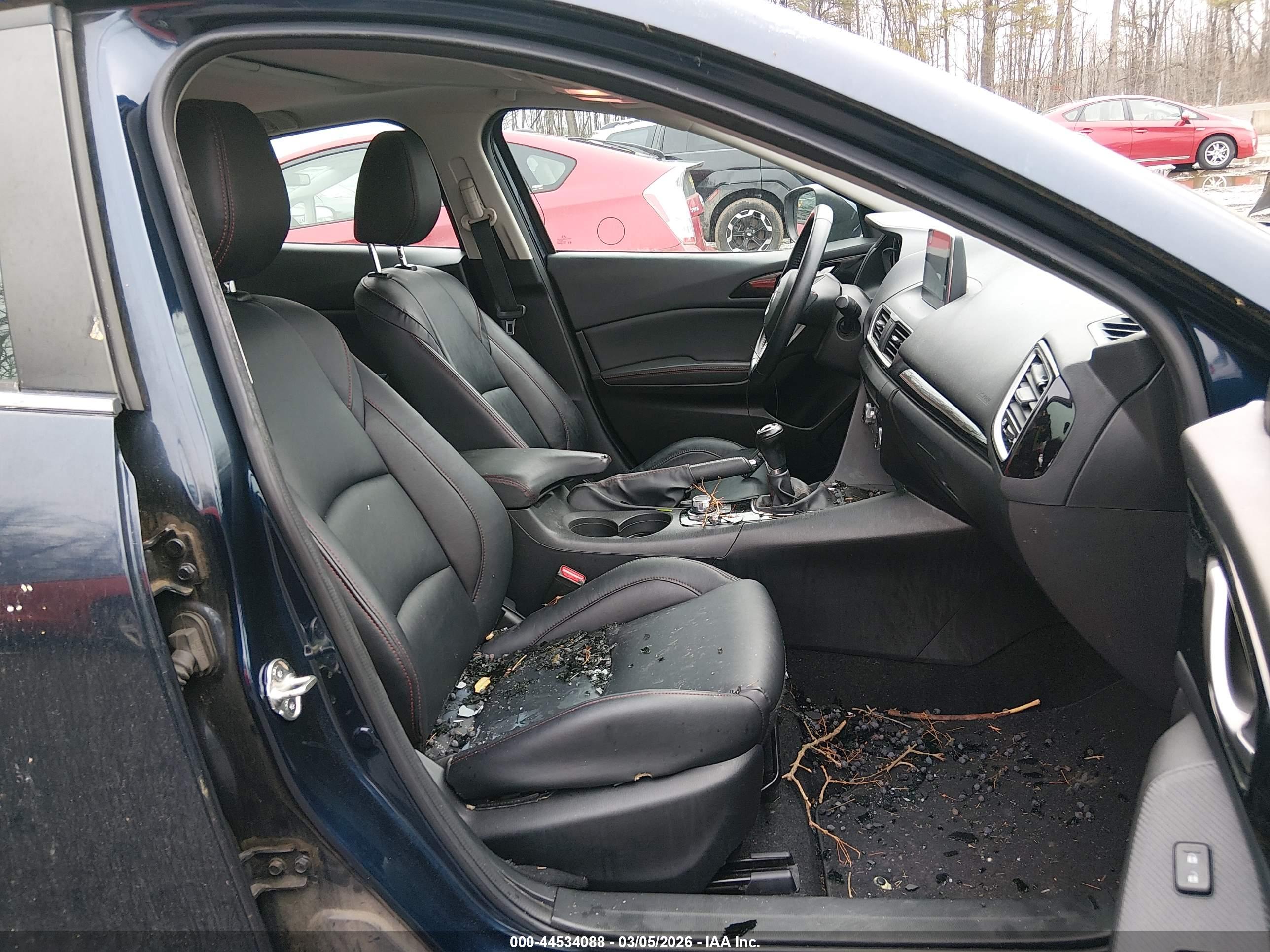 MAZDA MAZDA3 image 5