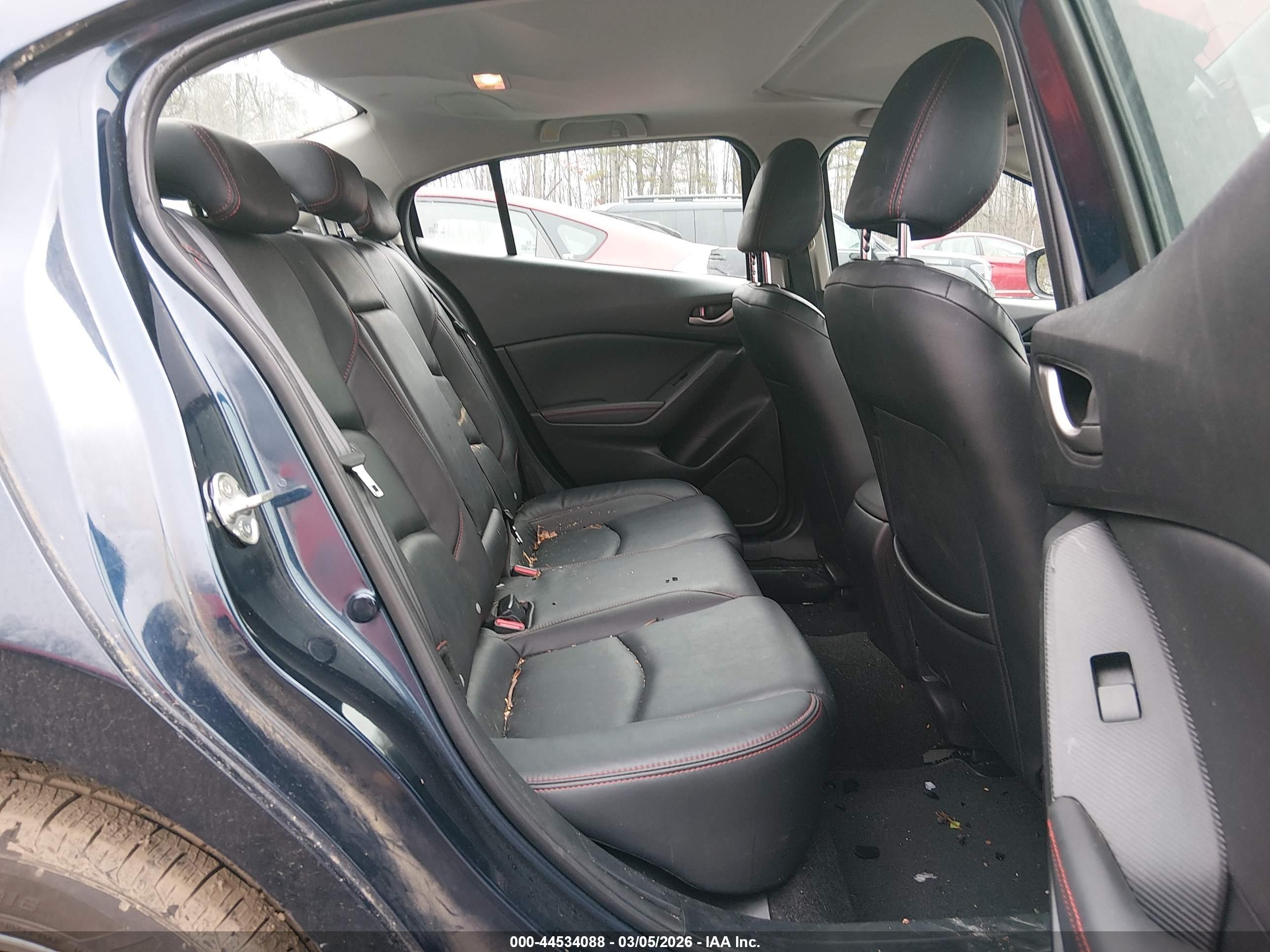 MAZDA MAZDA3 image 8