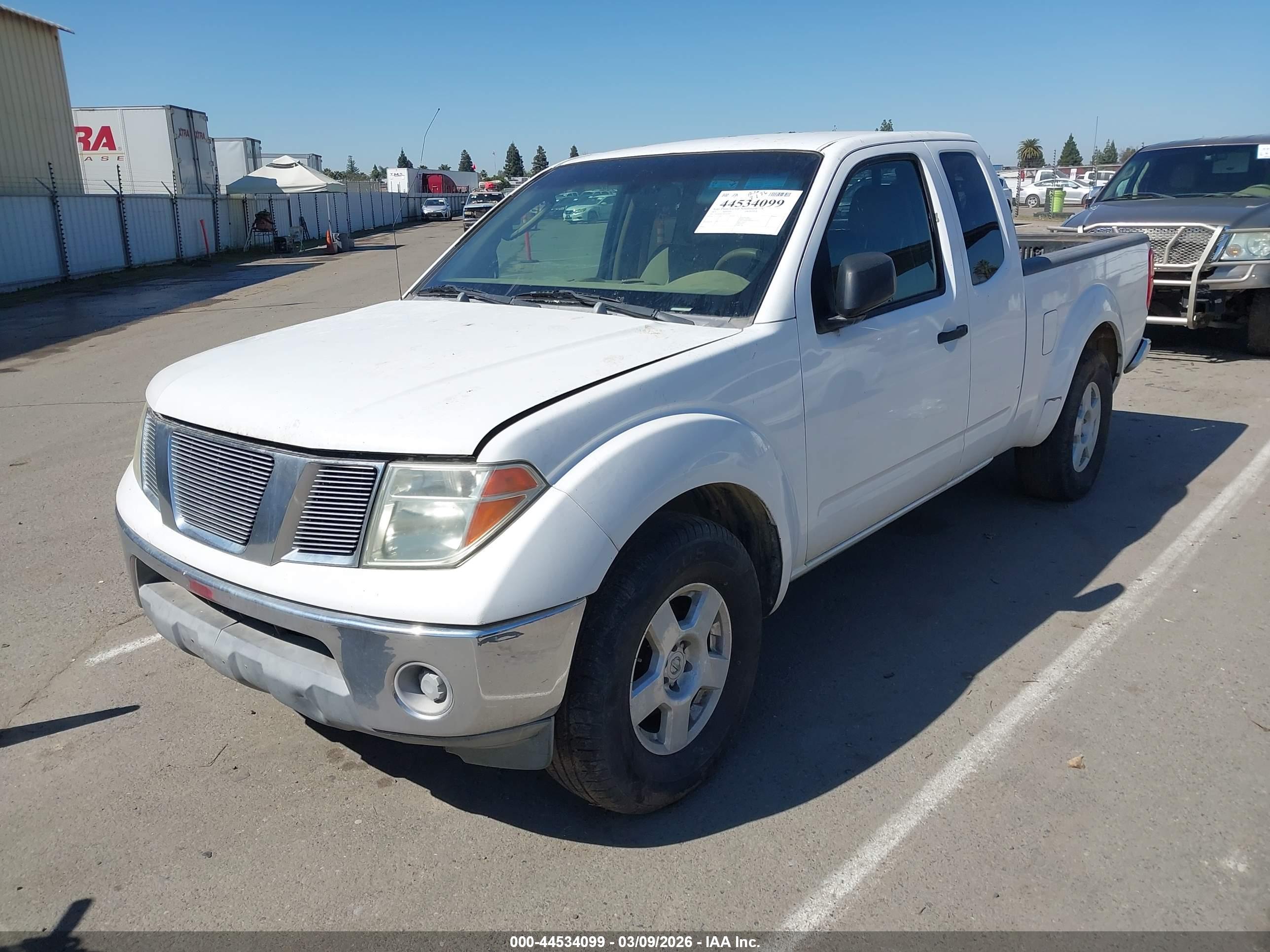 NISSAN FRONTIER image 2