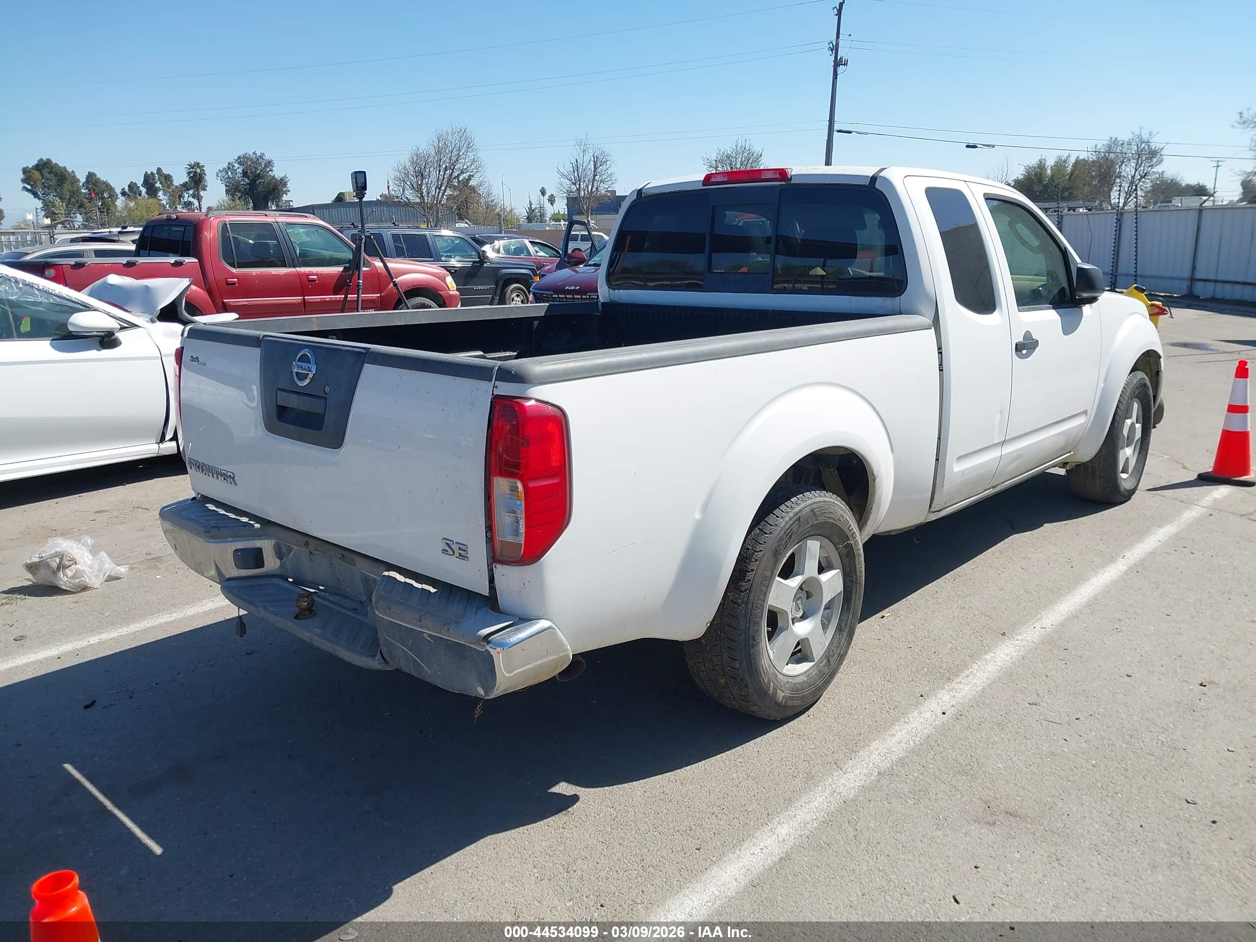 NISSAN FRONTIER image 4