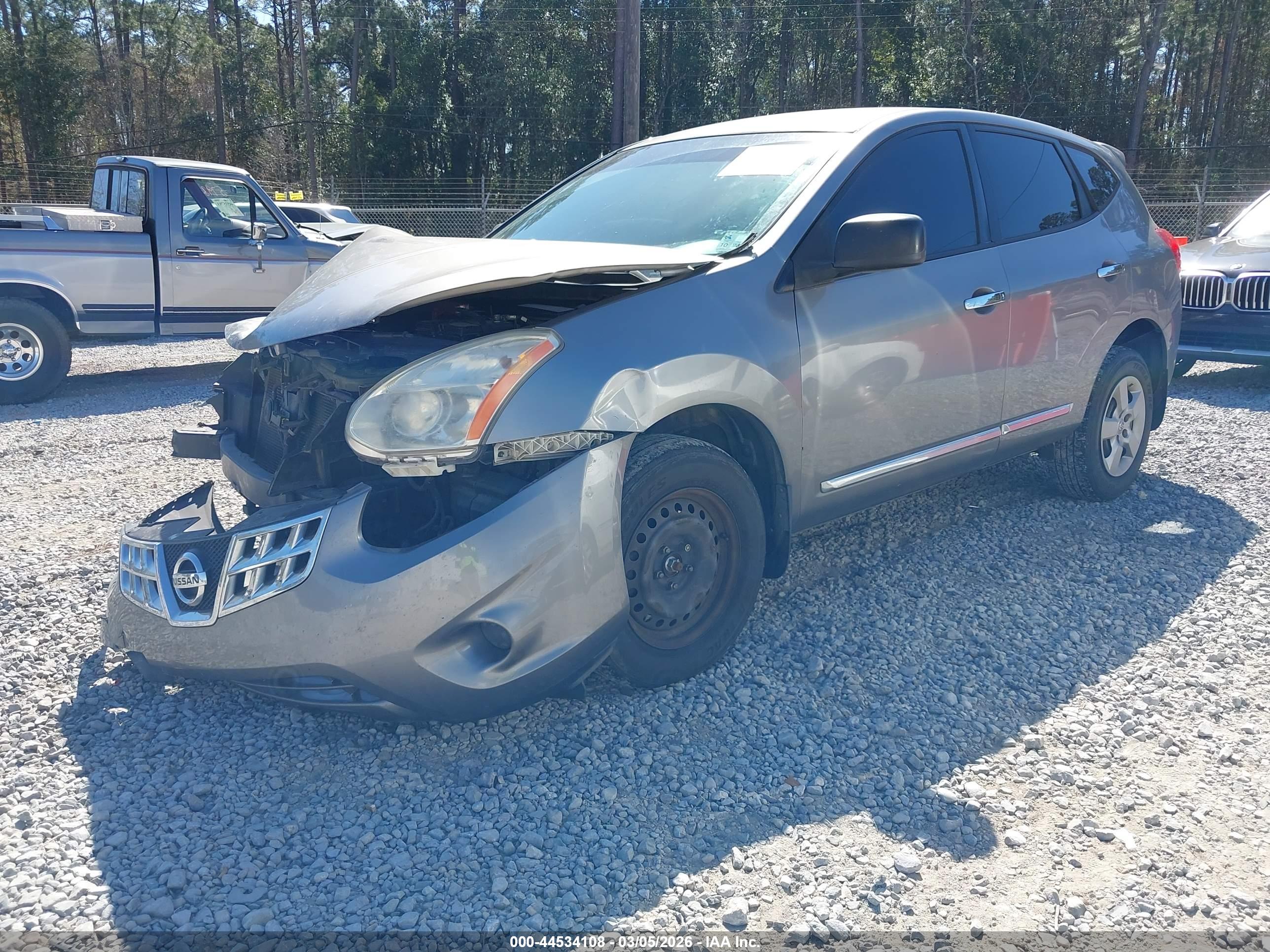 NISSAN ROGUE image 2