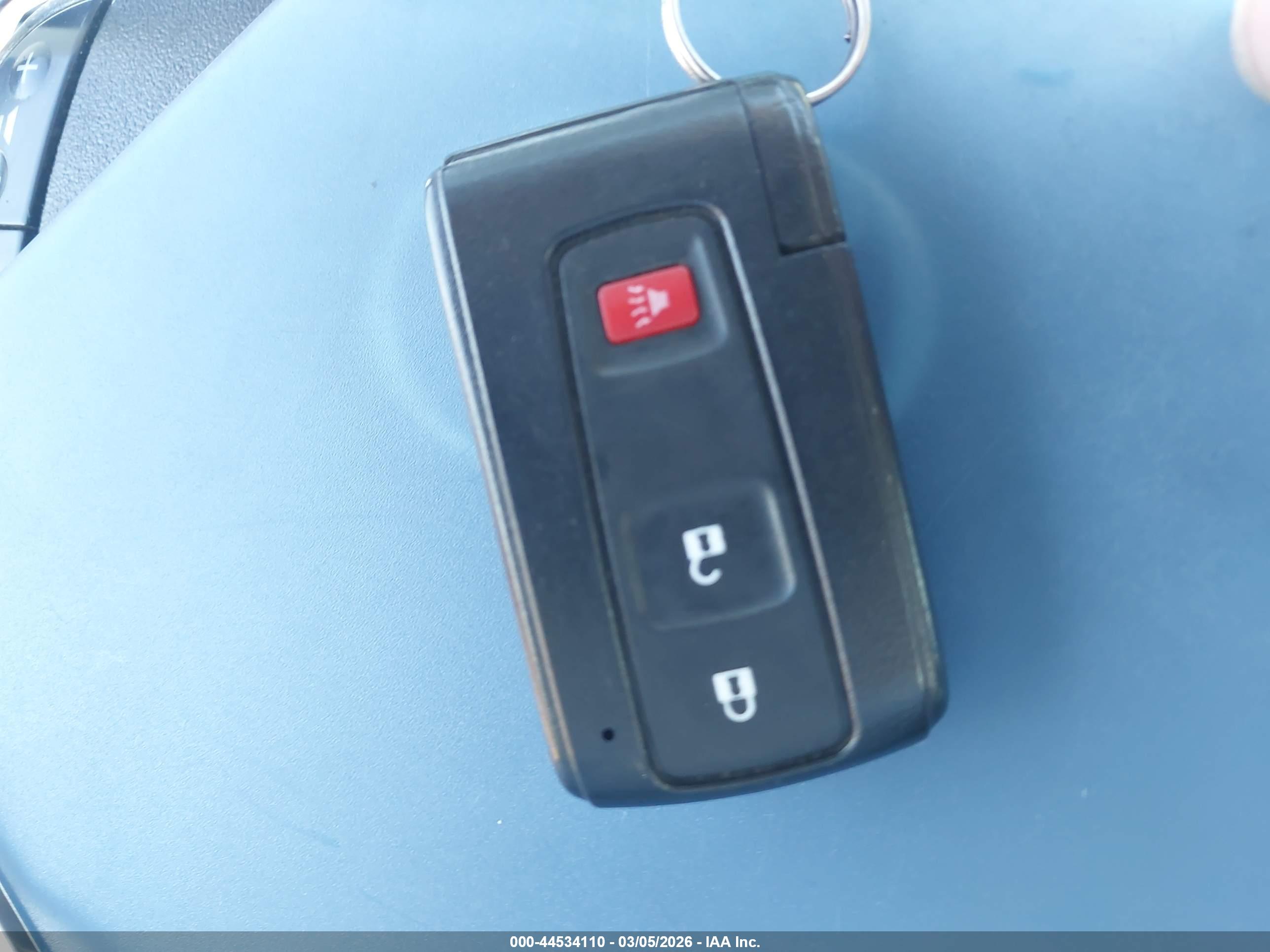 TOYOTA PRIUS image 11