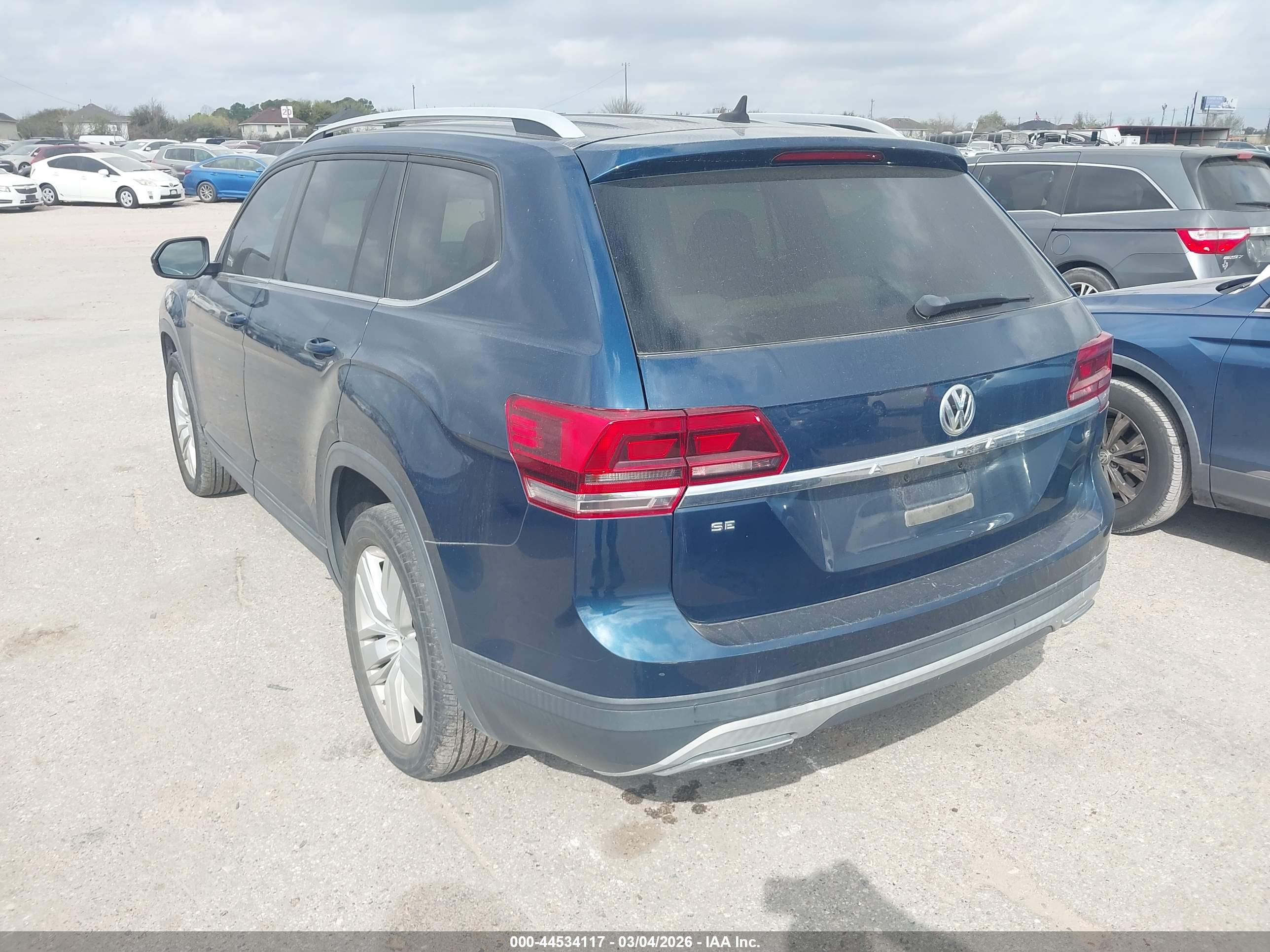 VOLKSWAGEN ATLAS image 3