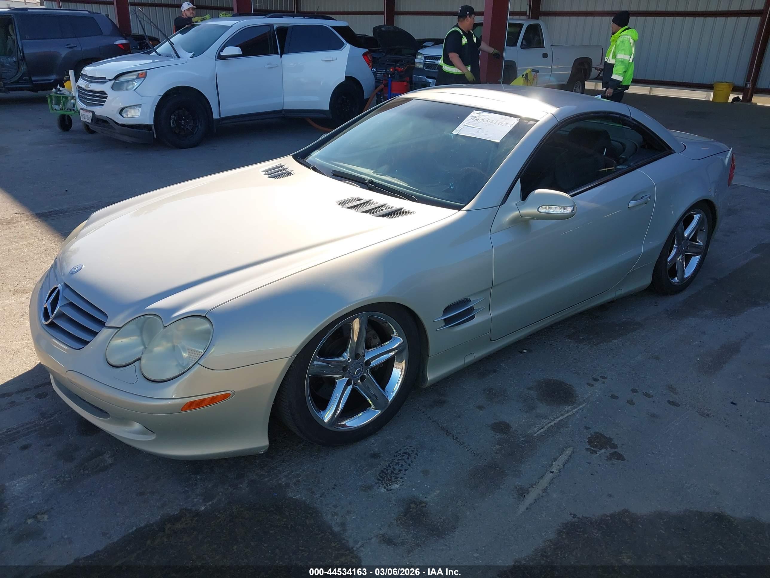 MERCEDES-BENZ SL image 2