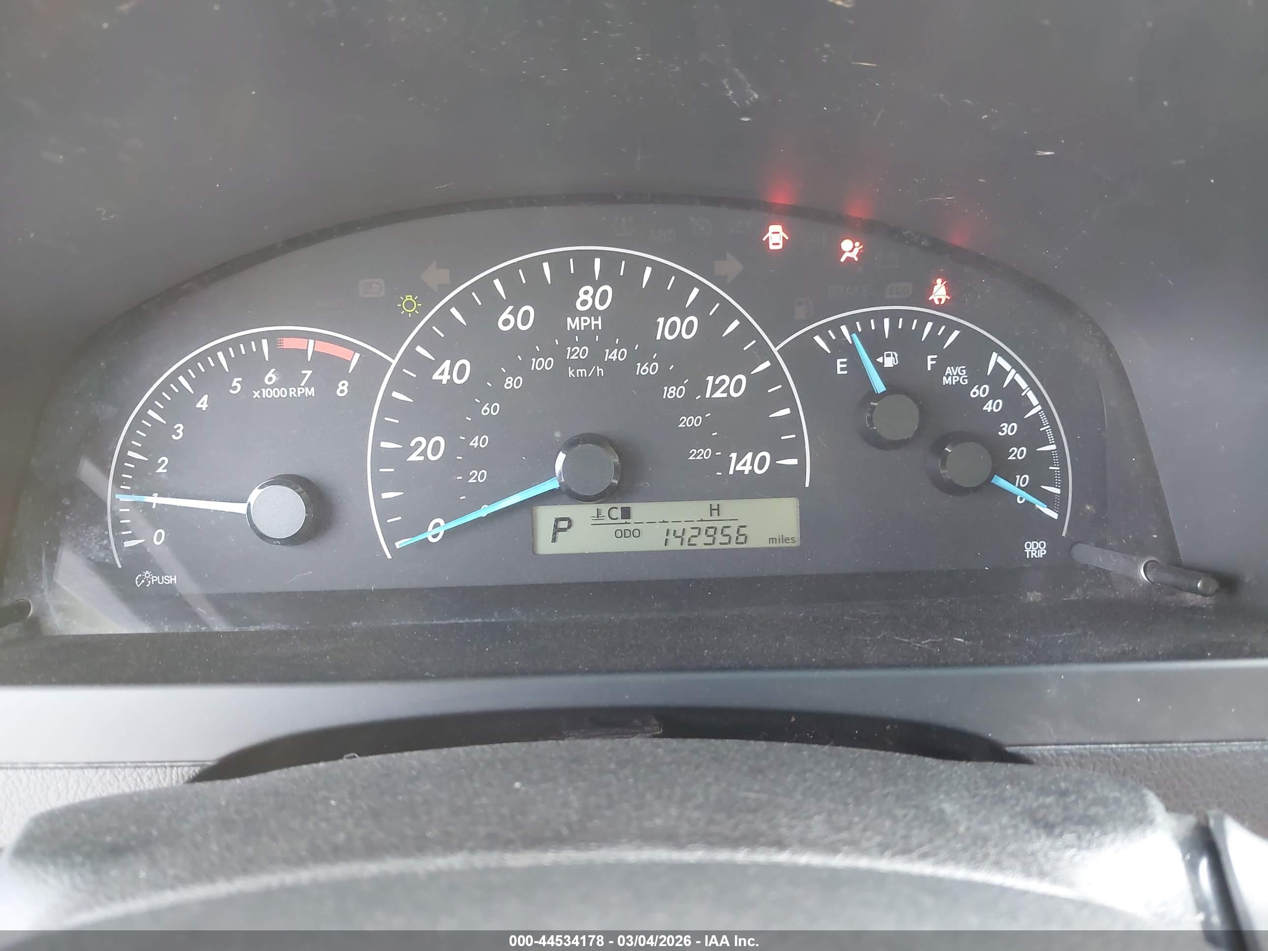 TOYOTA CAMRY image 7