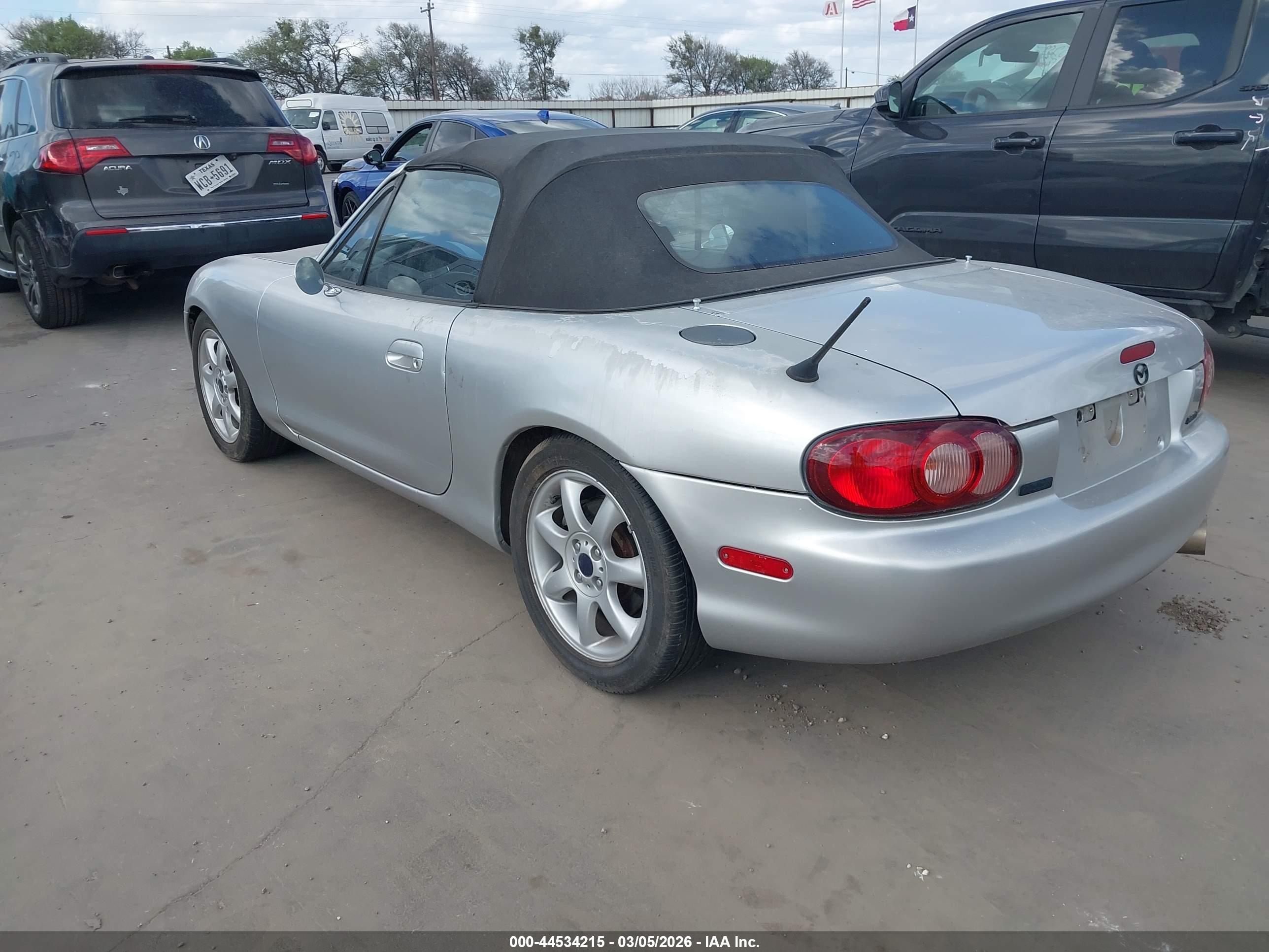 MAZDA MX-5 image 3