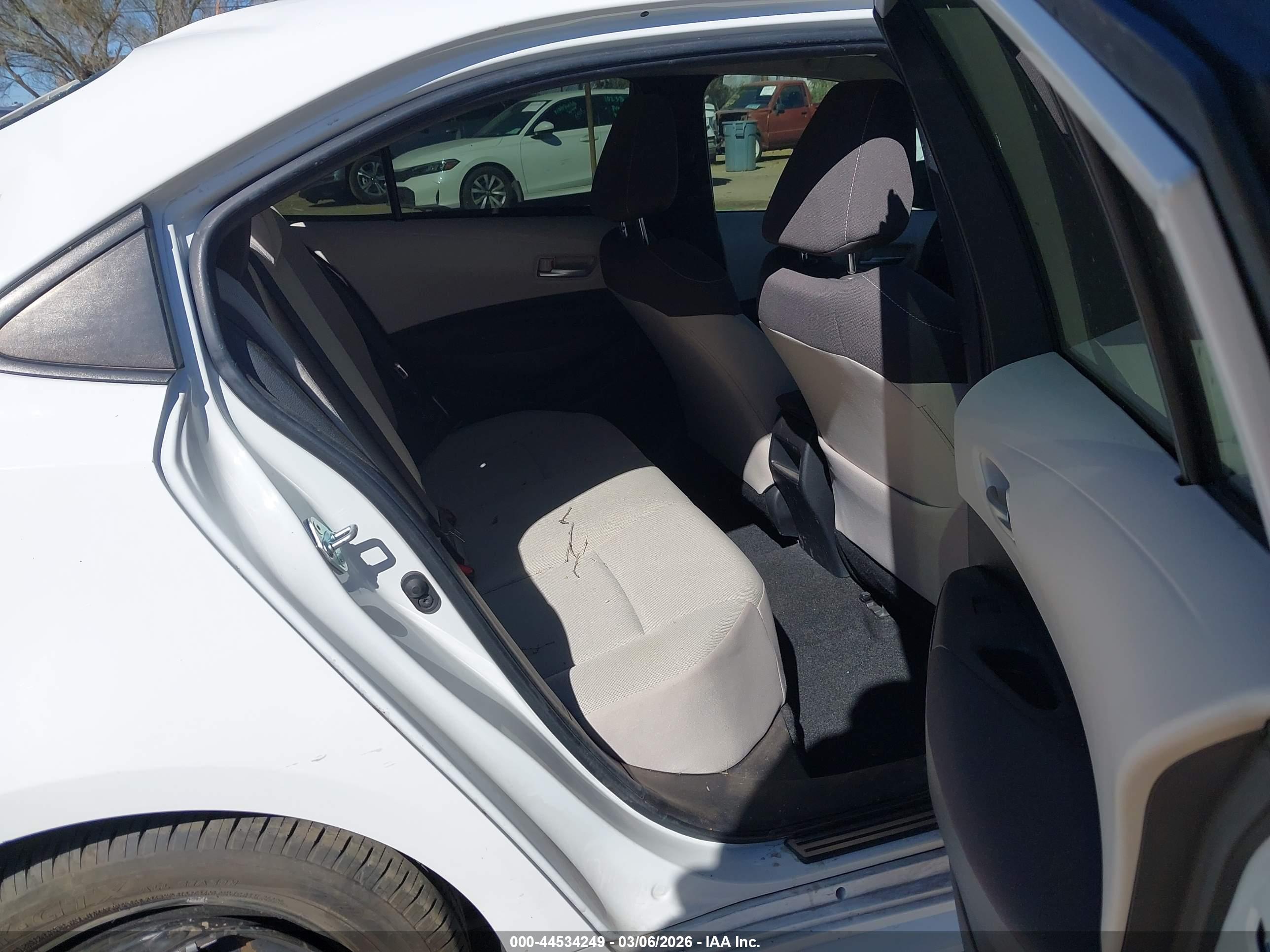 TOYOTA COROLLA image 8