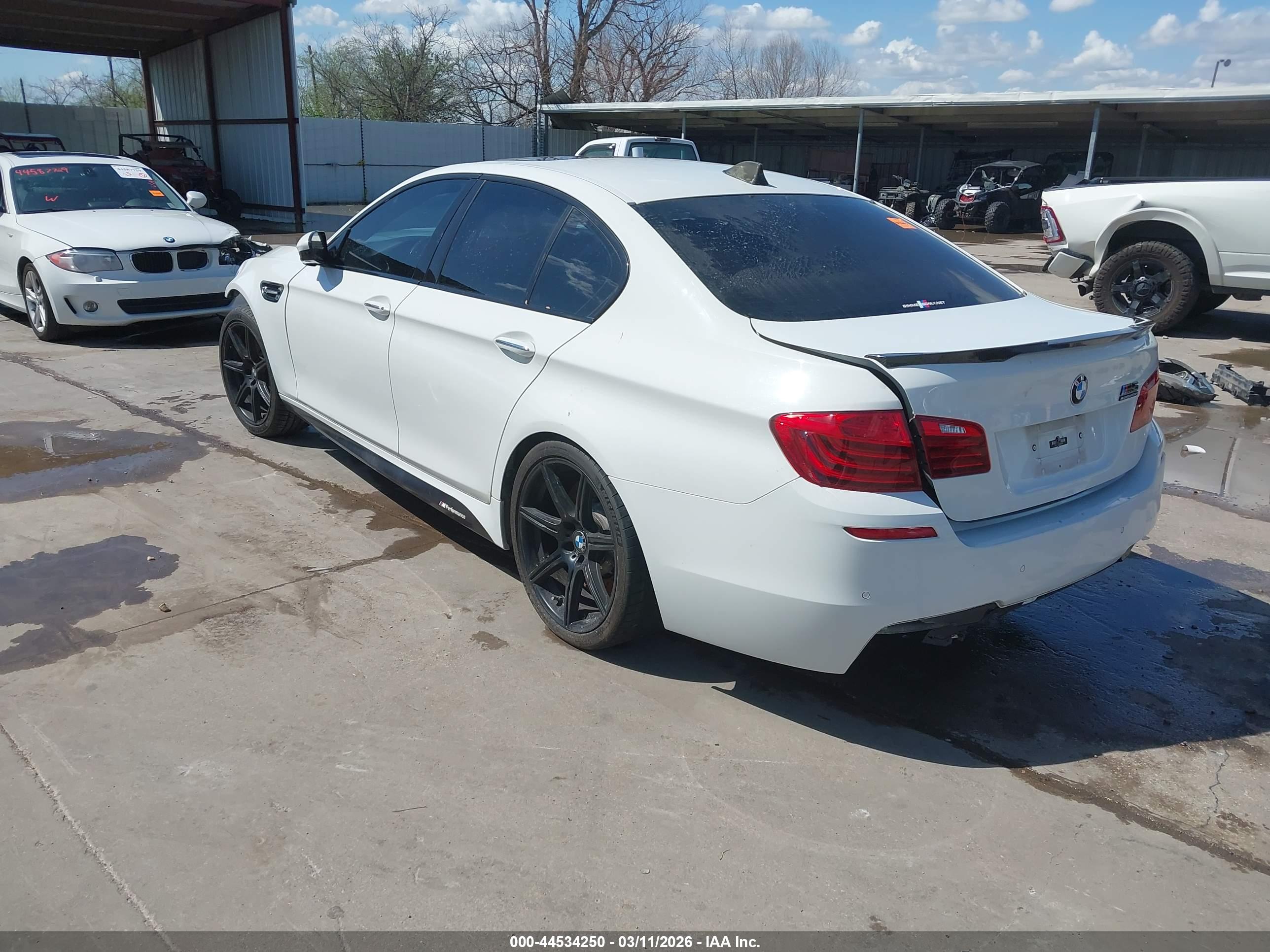 BMW M5 image 3