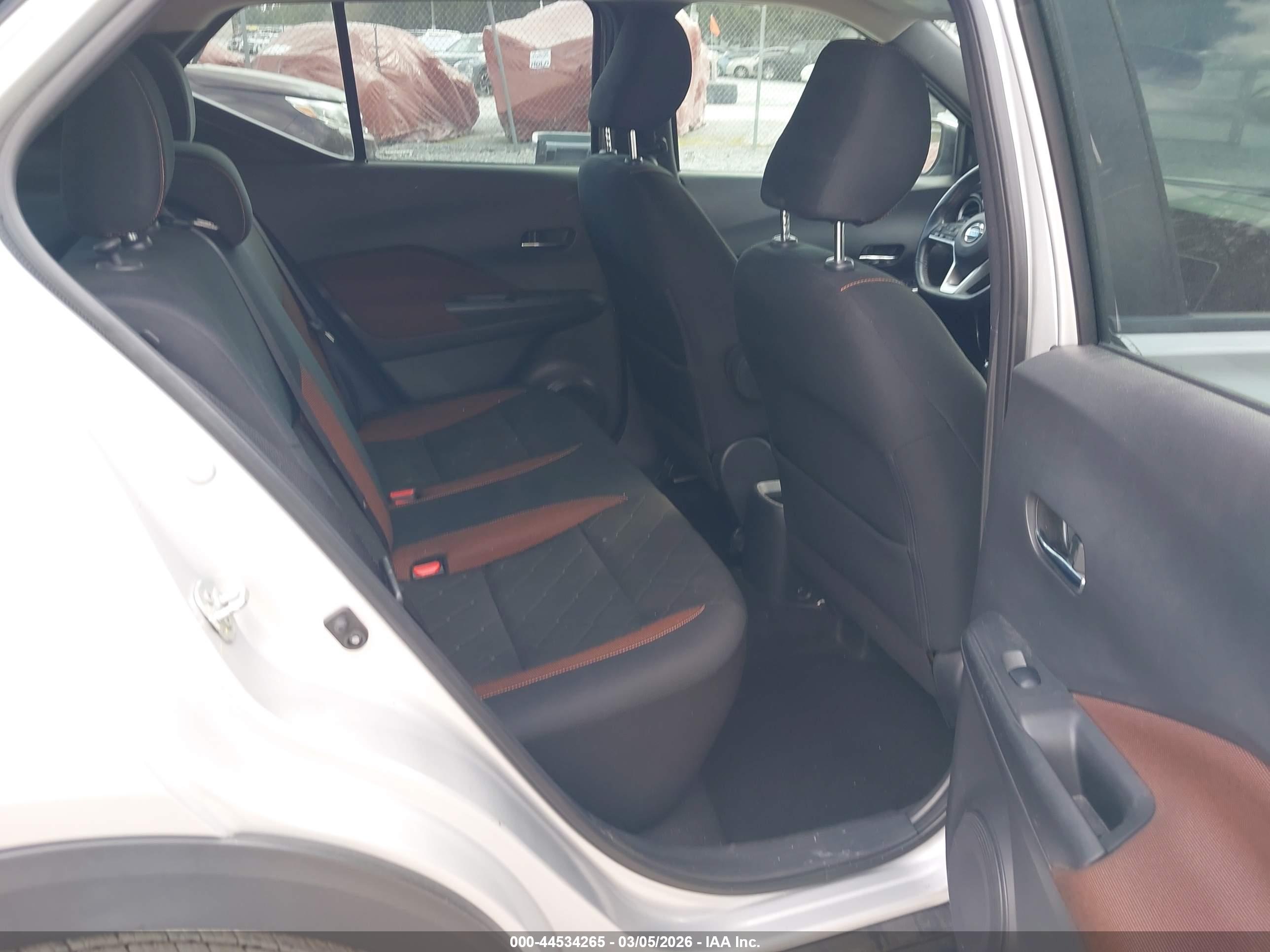NISSAN KICKS image 8