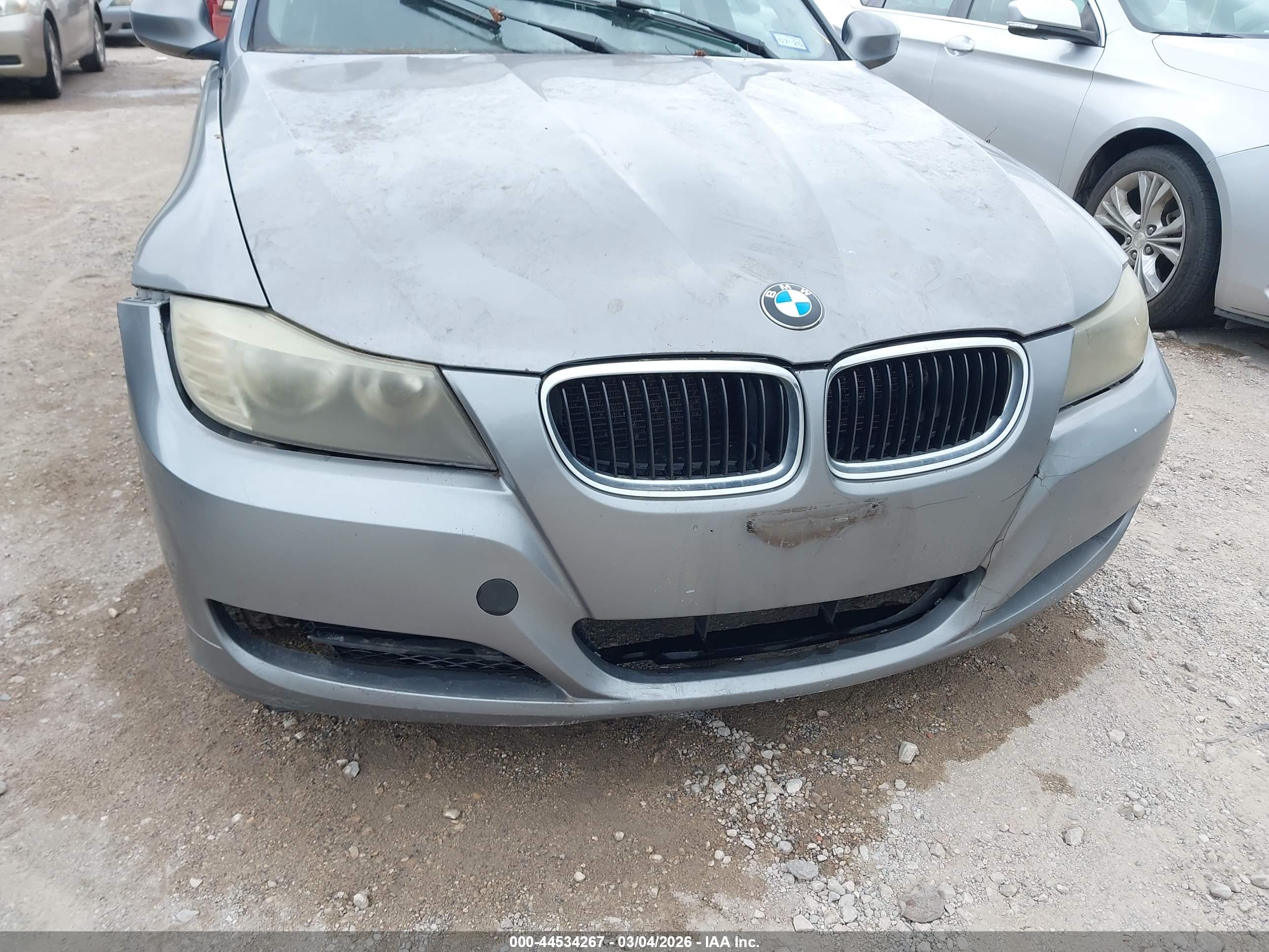 BMW 328I image 6