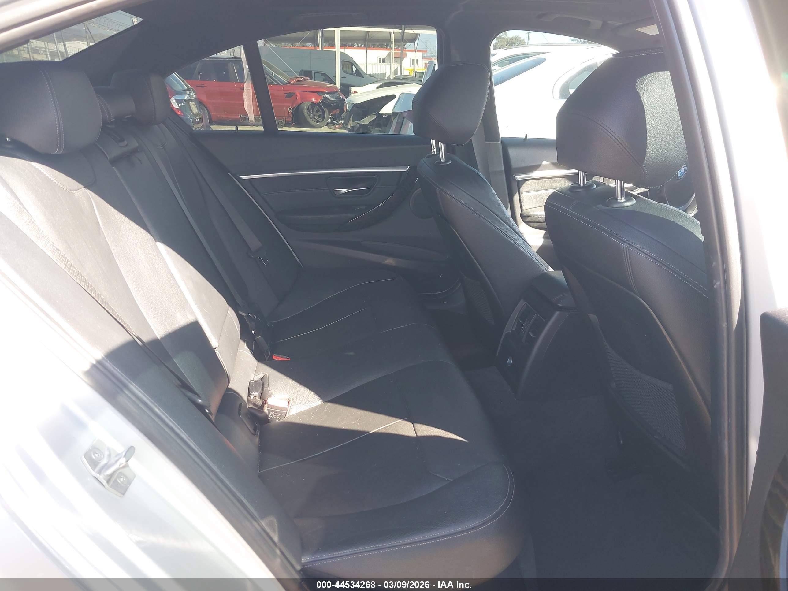 BMW 330E image 8