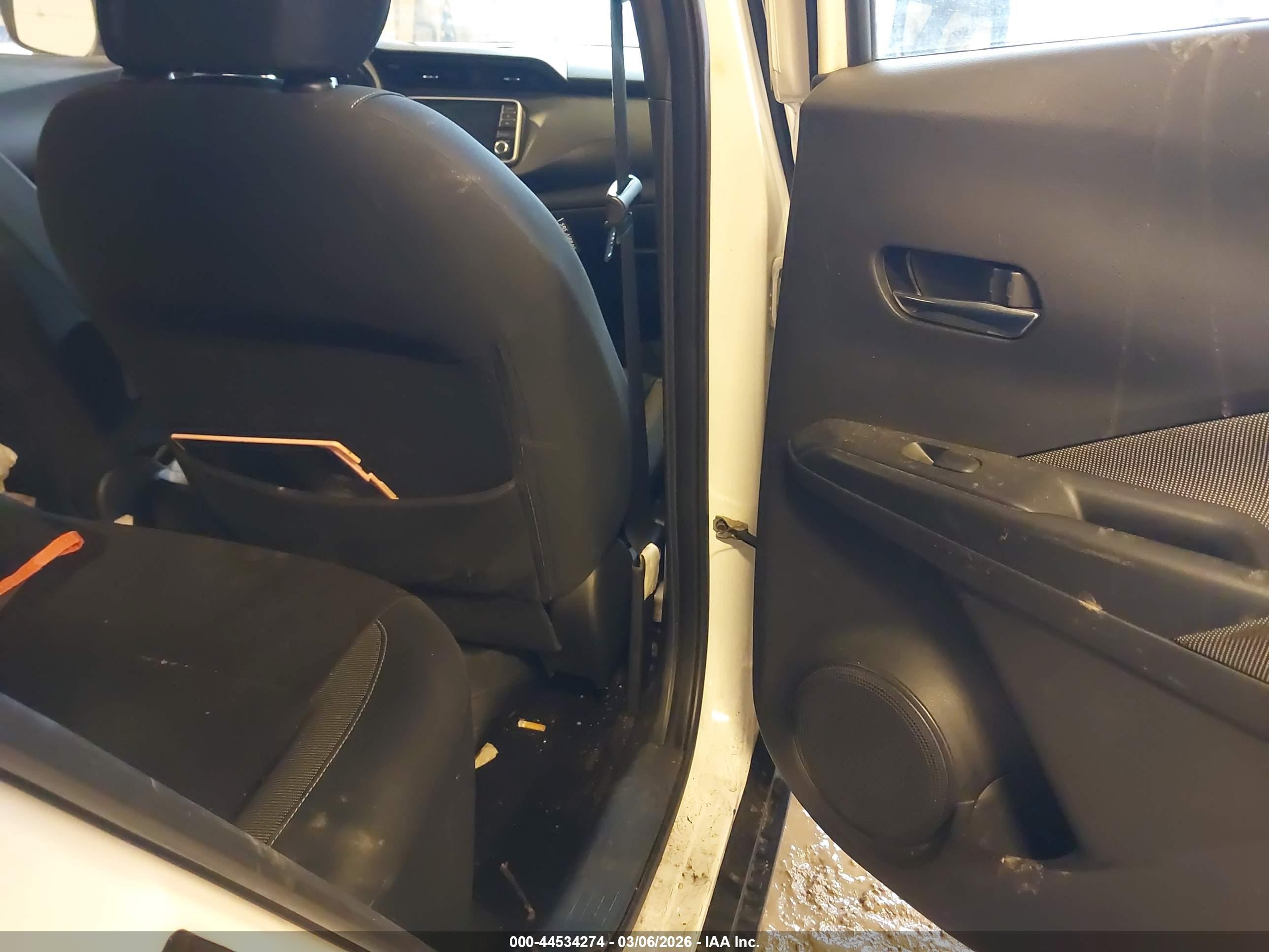 NISSAN KICKS image 8
