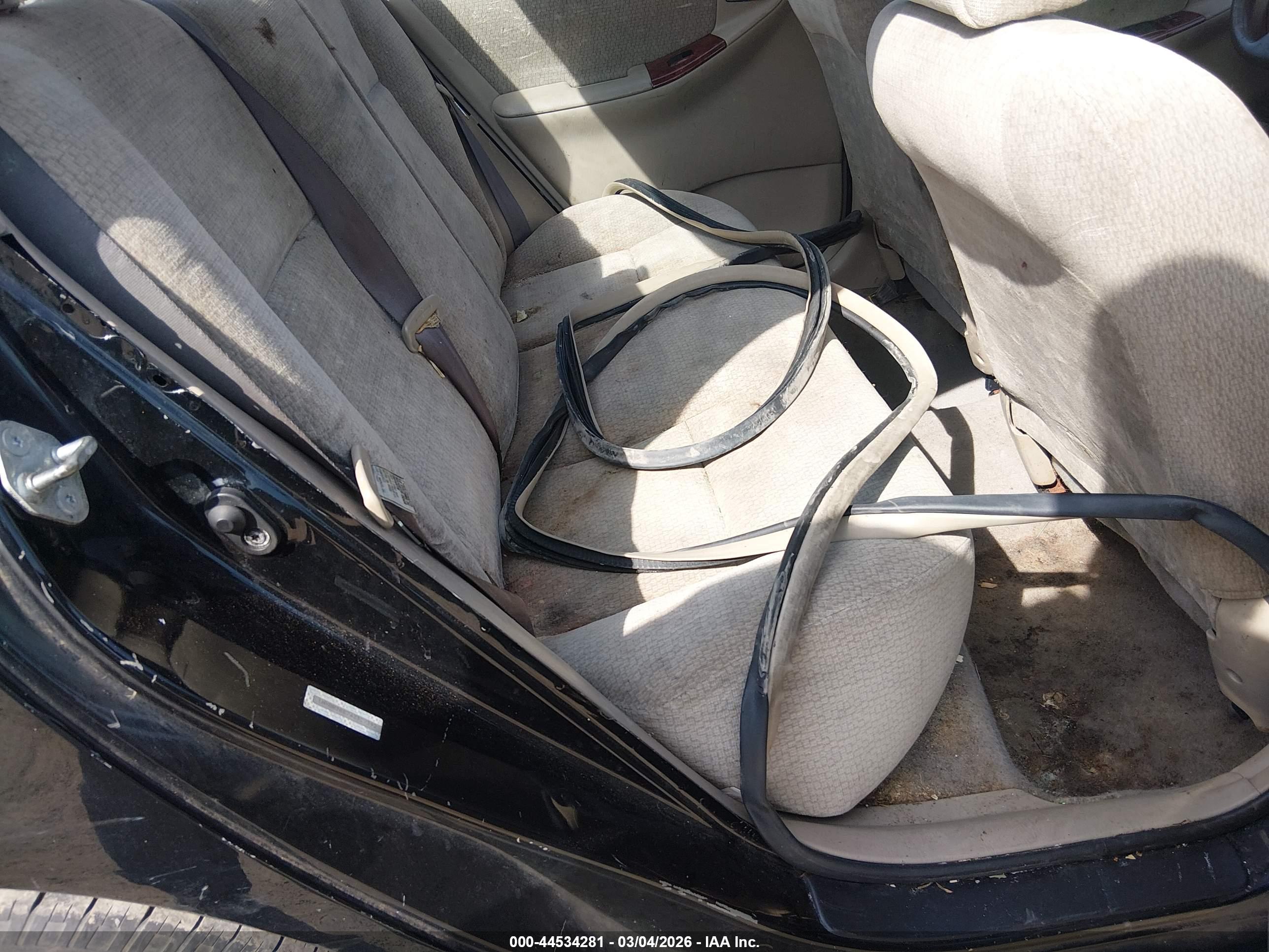 TOYOTA COROLLA image 8