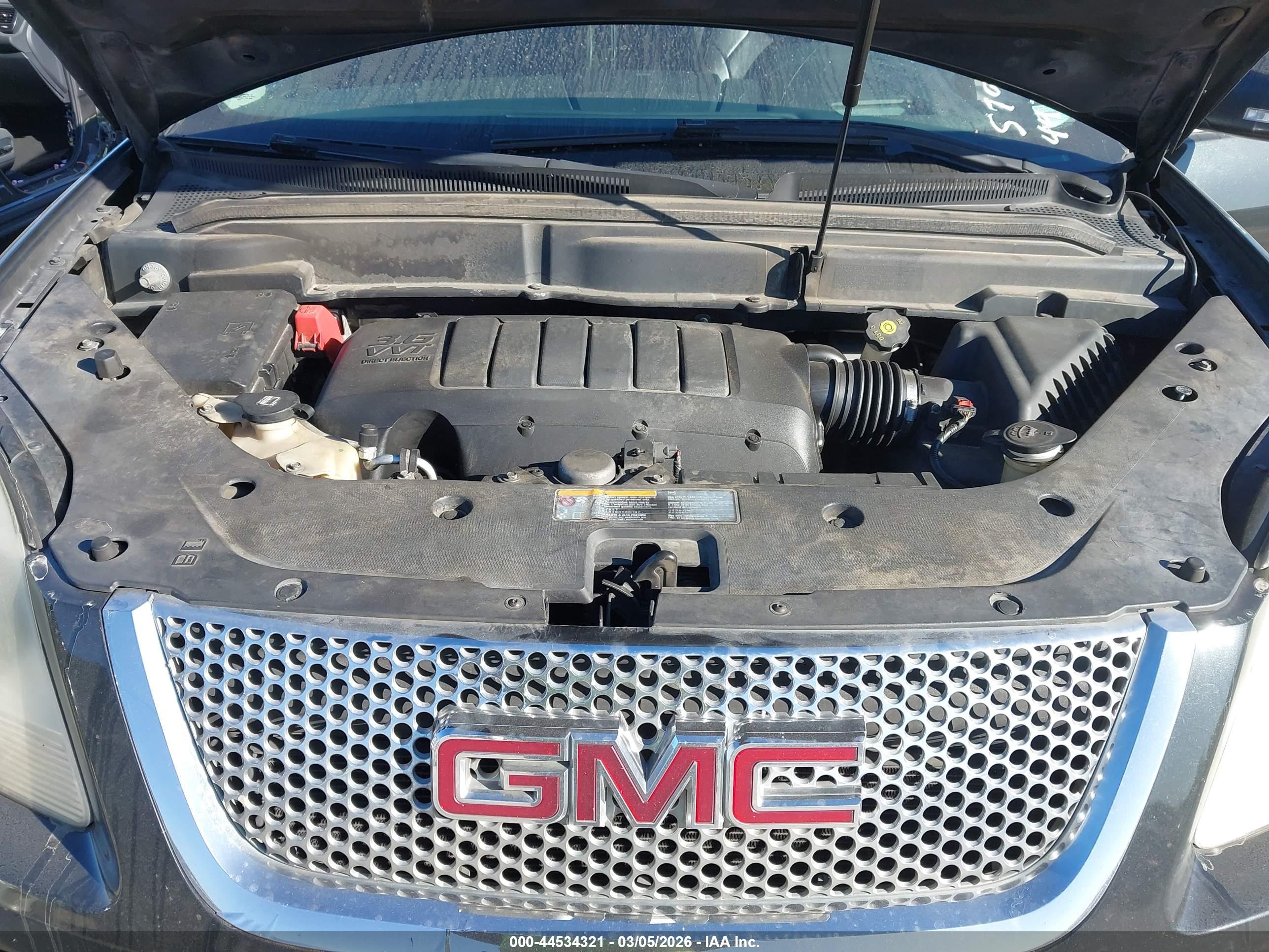 GMC ACADIA image 10