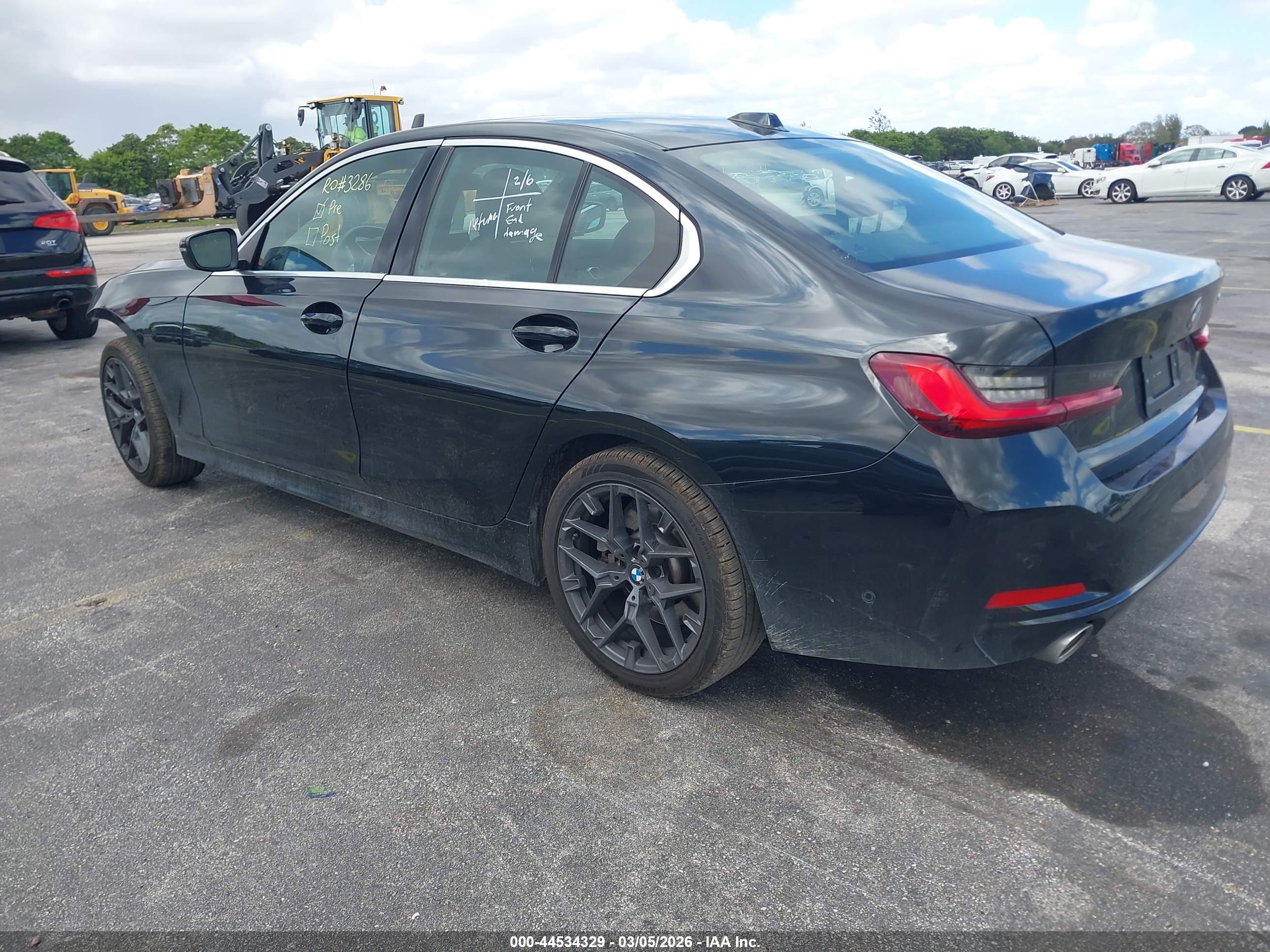 BMW 330I image 3