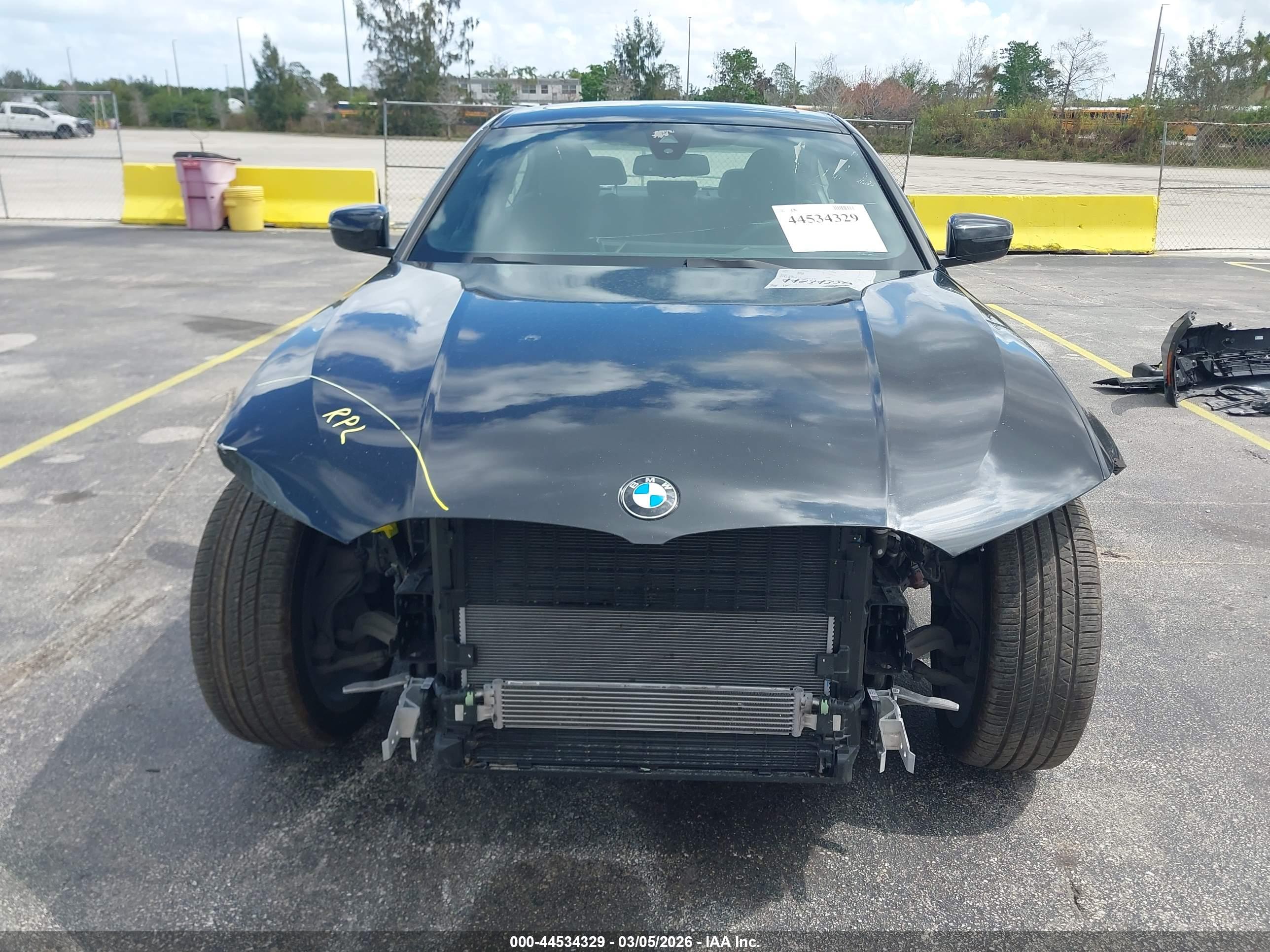 BMW 330I image 6