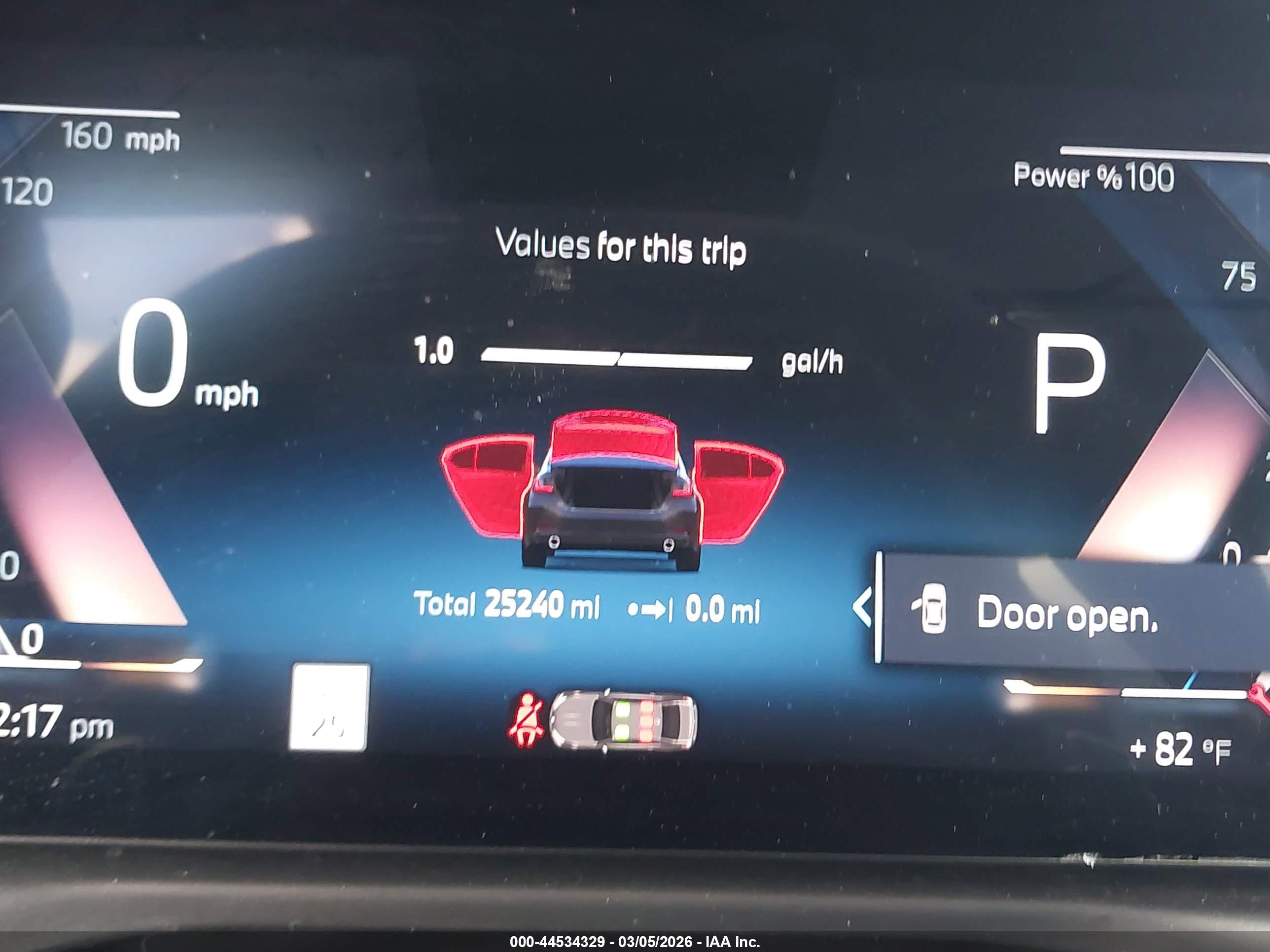 BMW 330I image 7