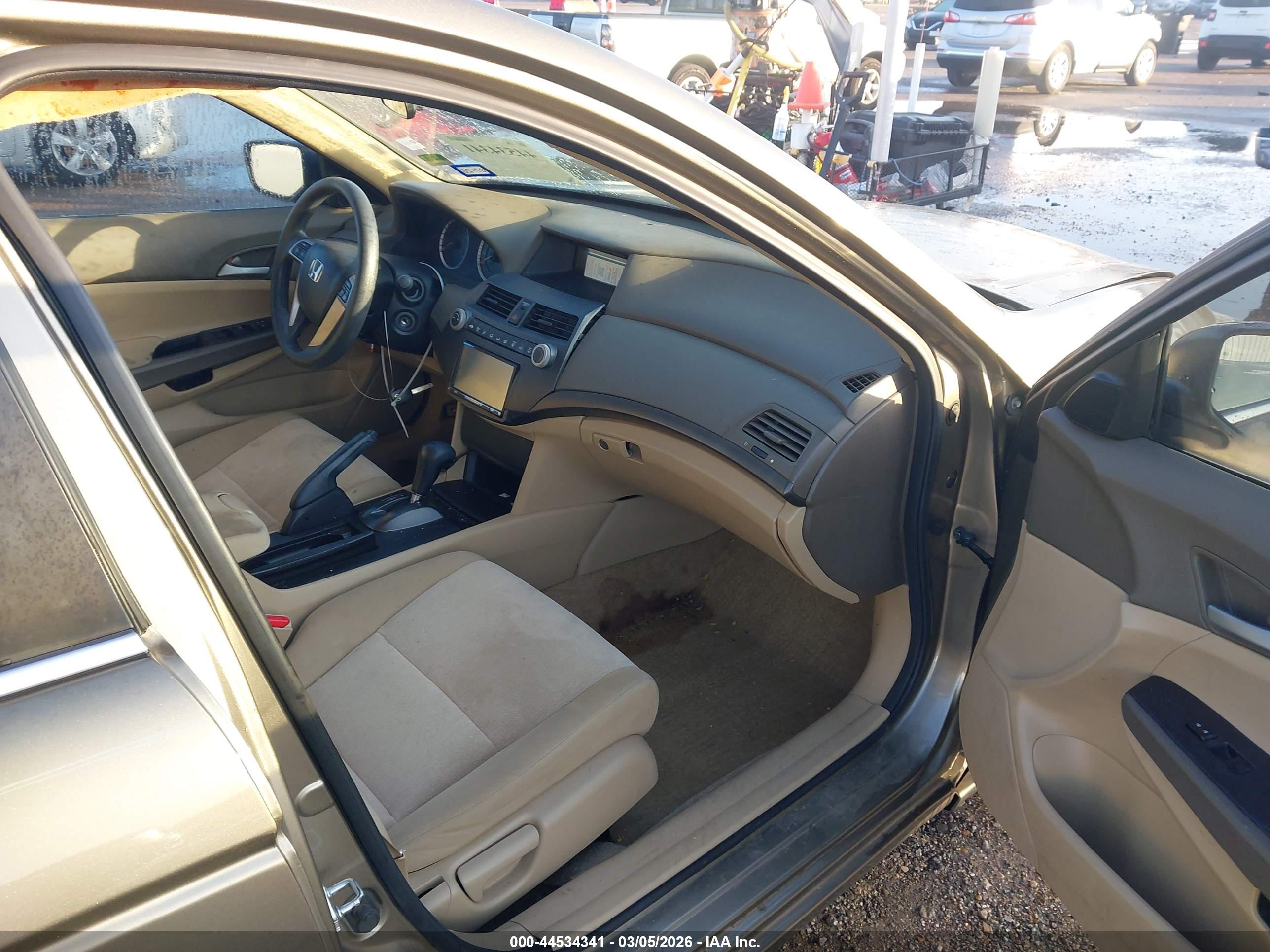 HONDA ACCORD image 5
