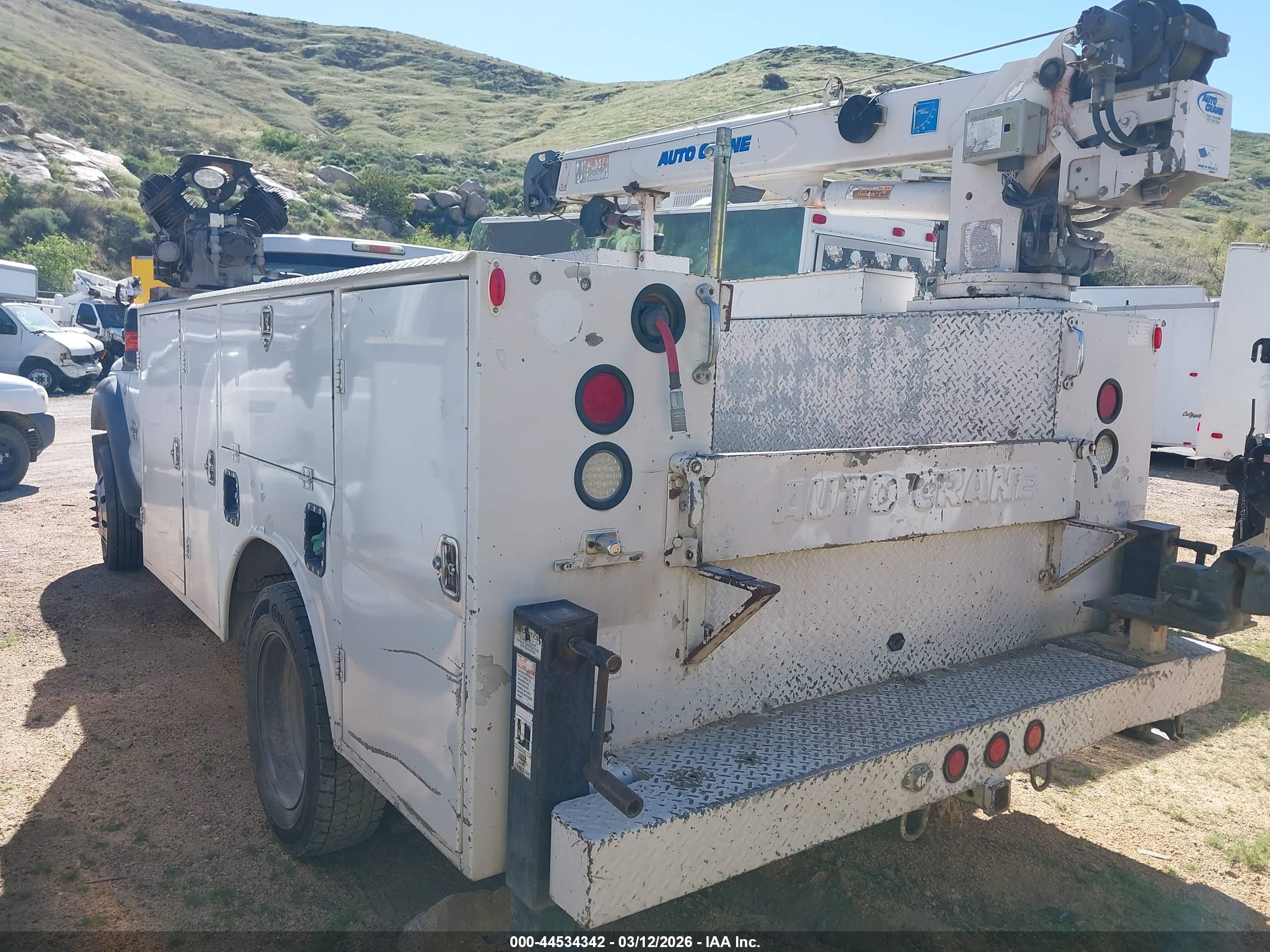 FORD F-550 image 3
