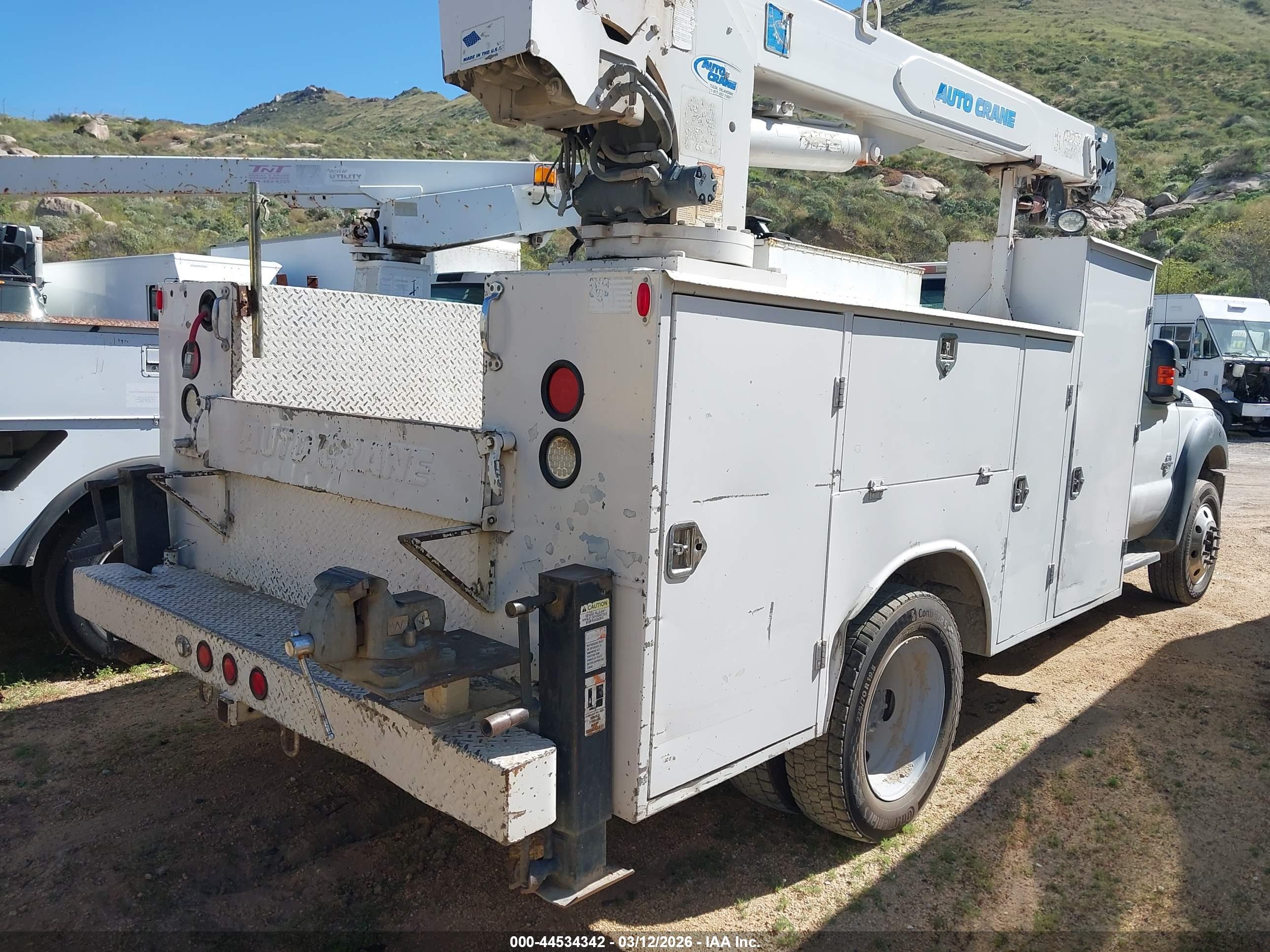 FORD F-550 image 4
