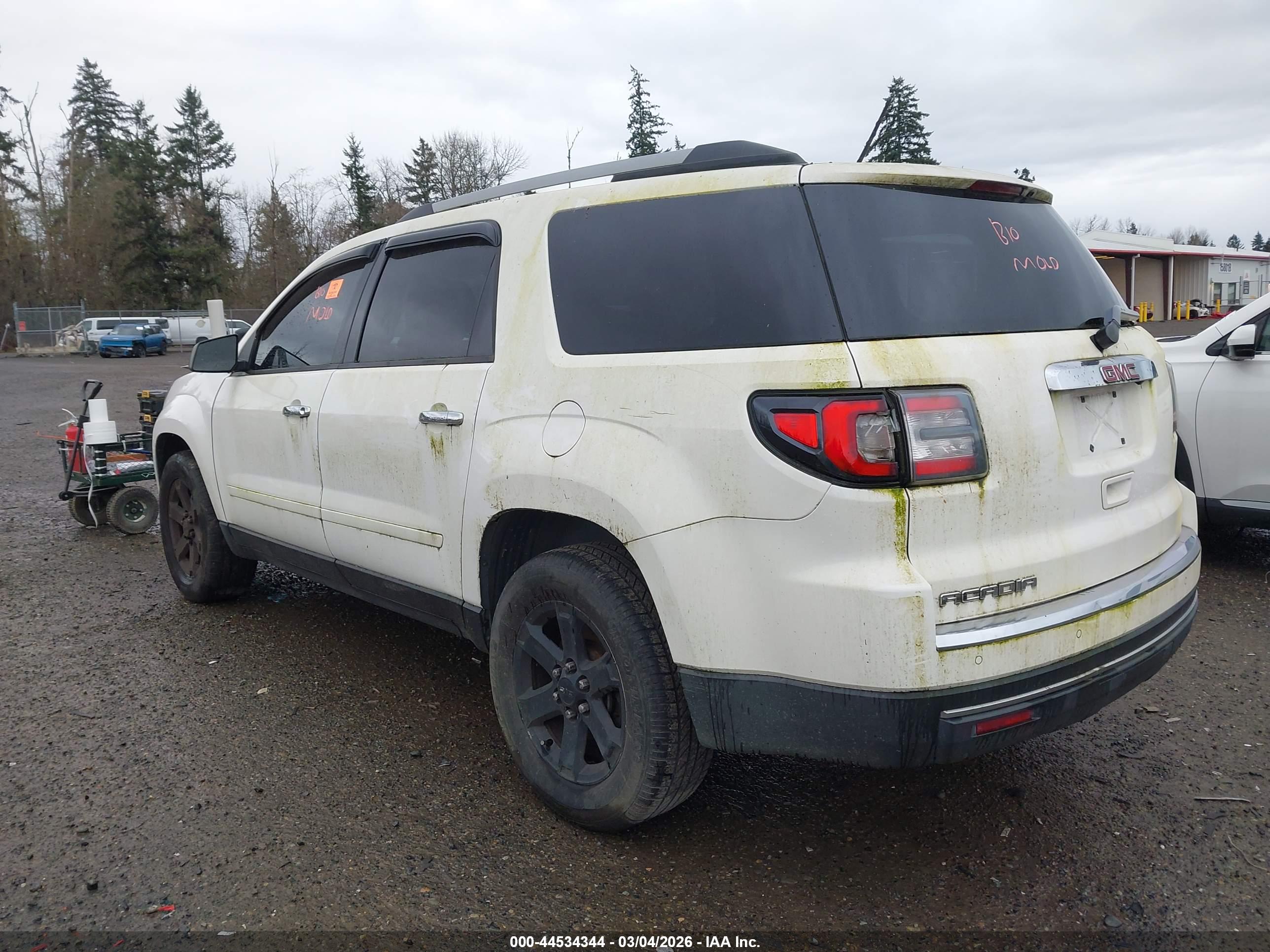 GMC ACADIA image 3