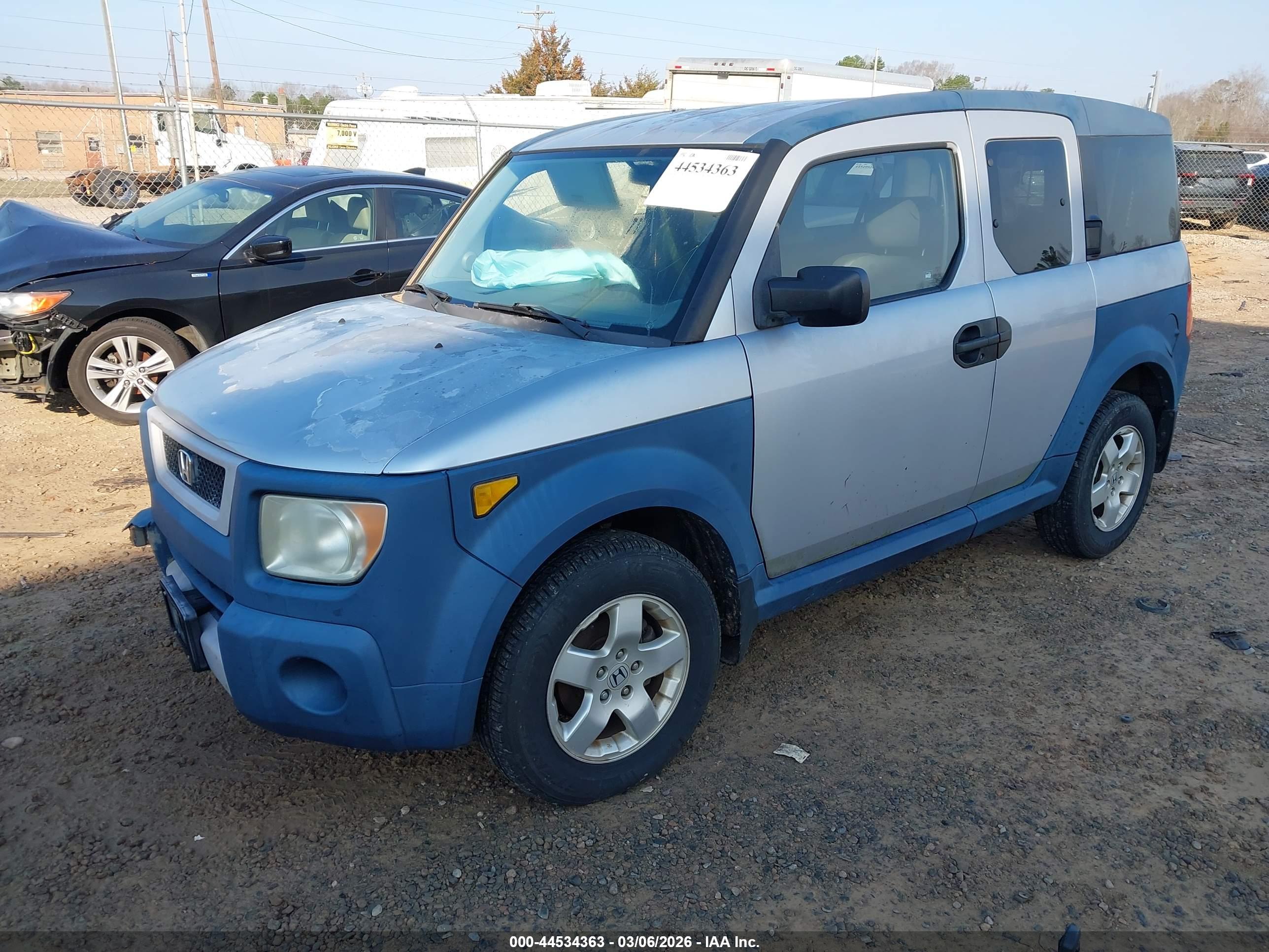 HONDA ELEMENT image 2