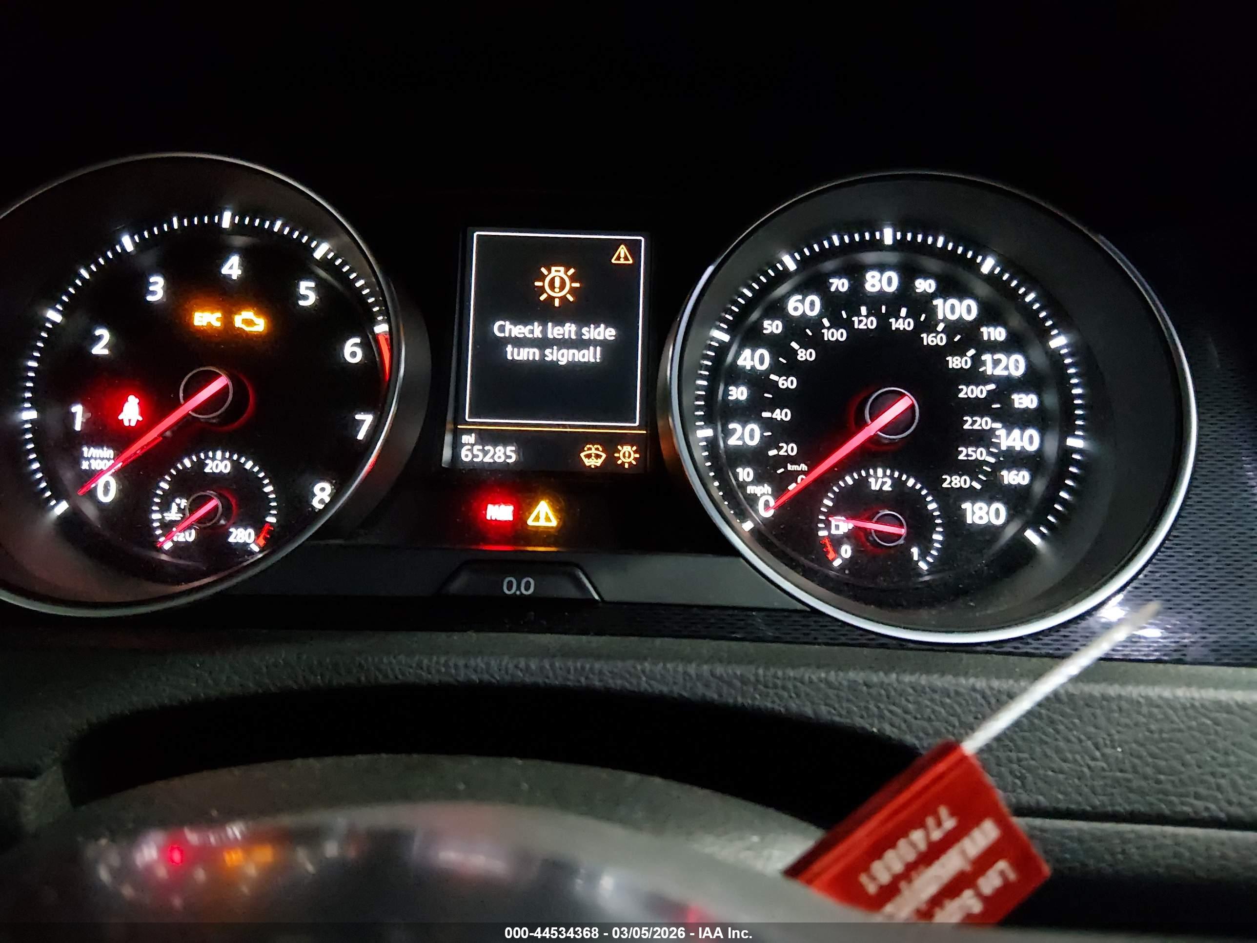 VOLKSWAGEN GOLF image 7