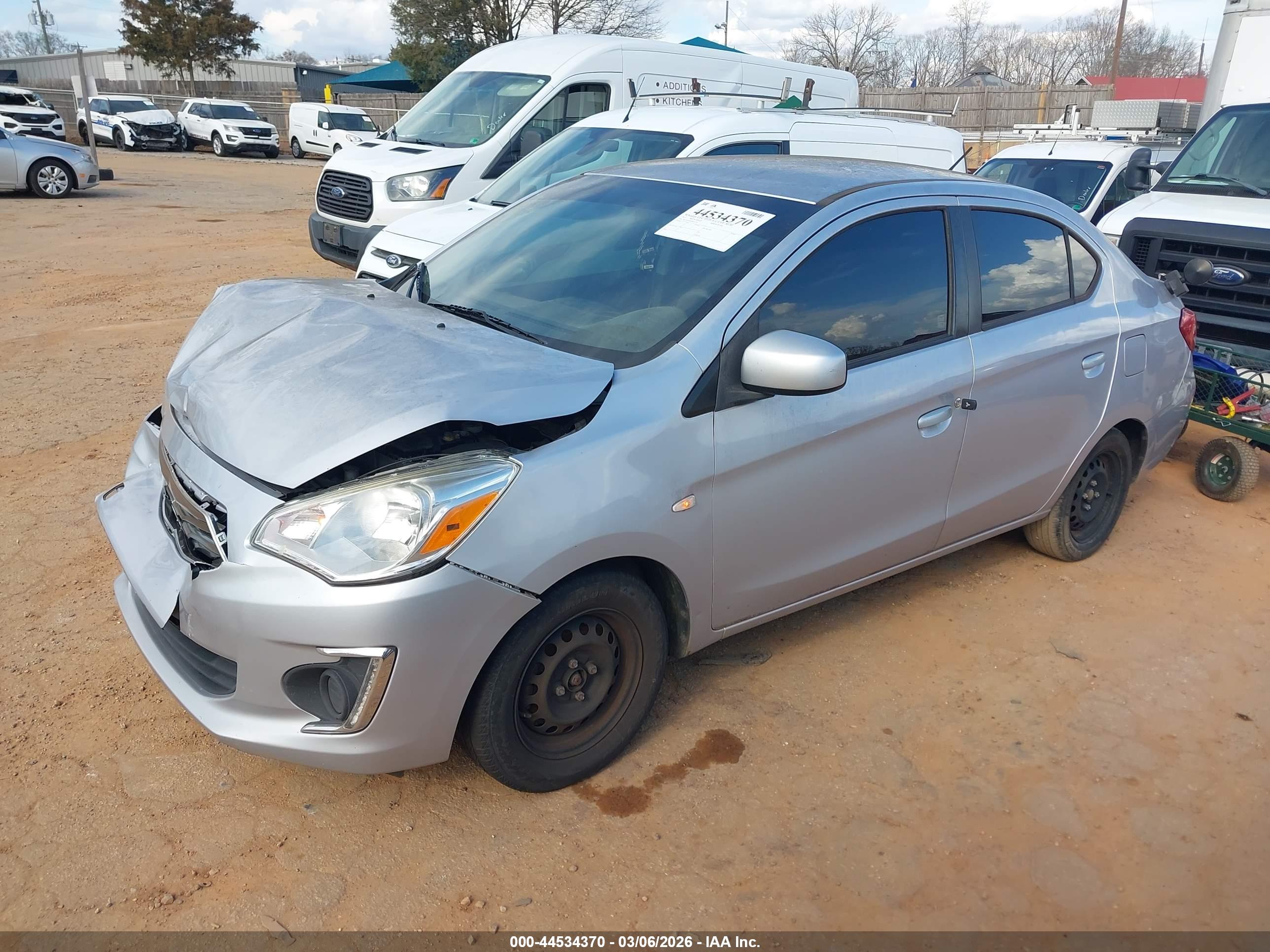 MITSUBISHI MIRAGE image 2