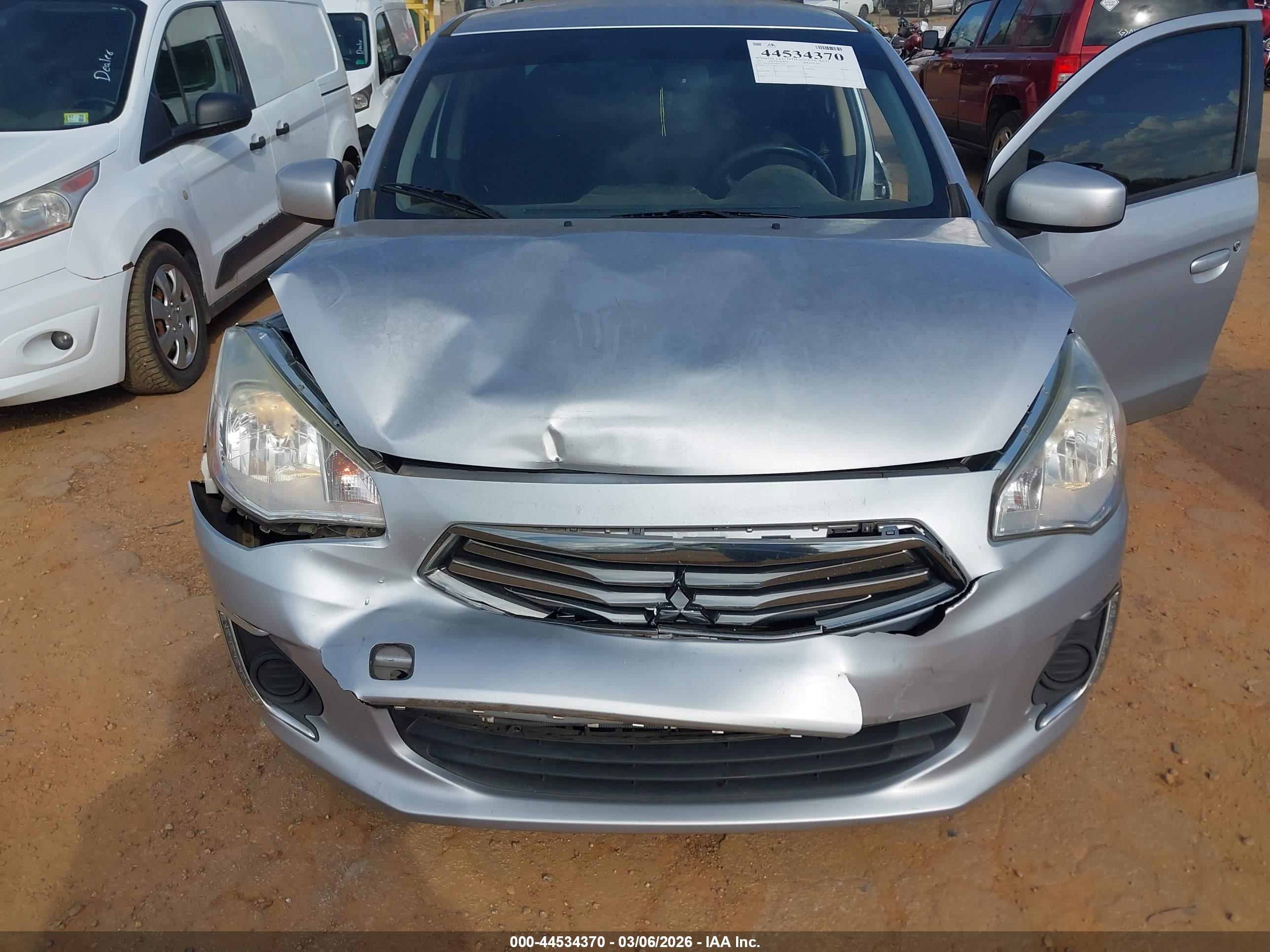 MITSUBISHI MIRAGE image 6