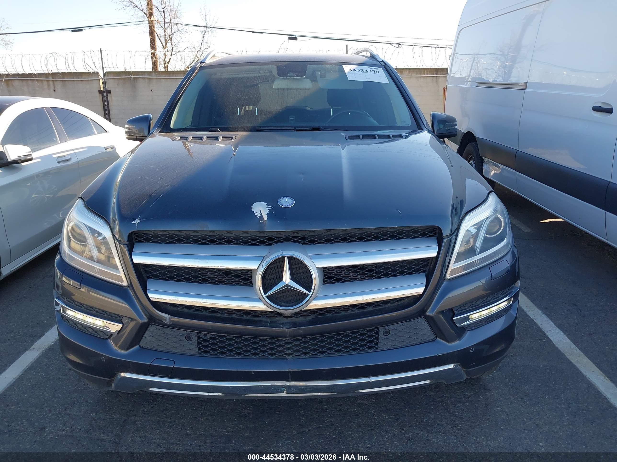 MERCEDES-BENZ GL image 6