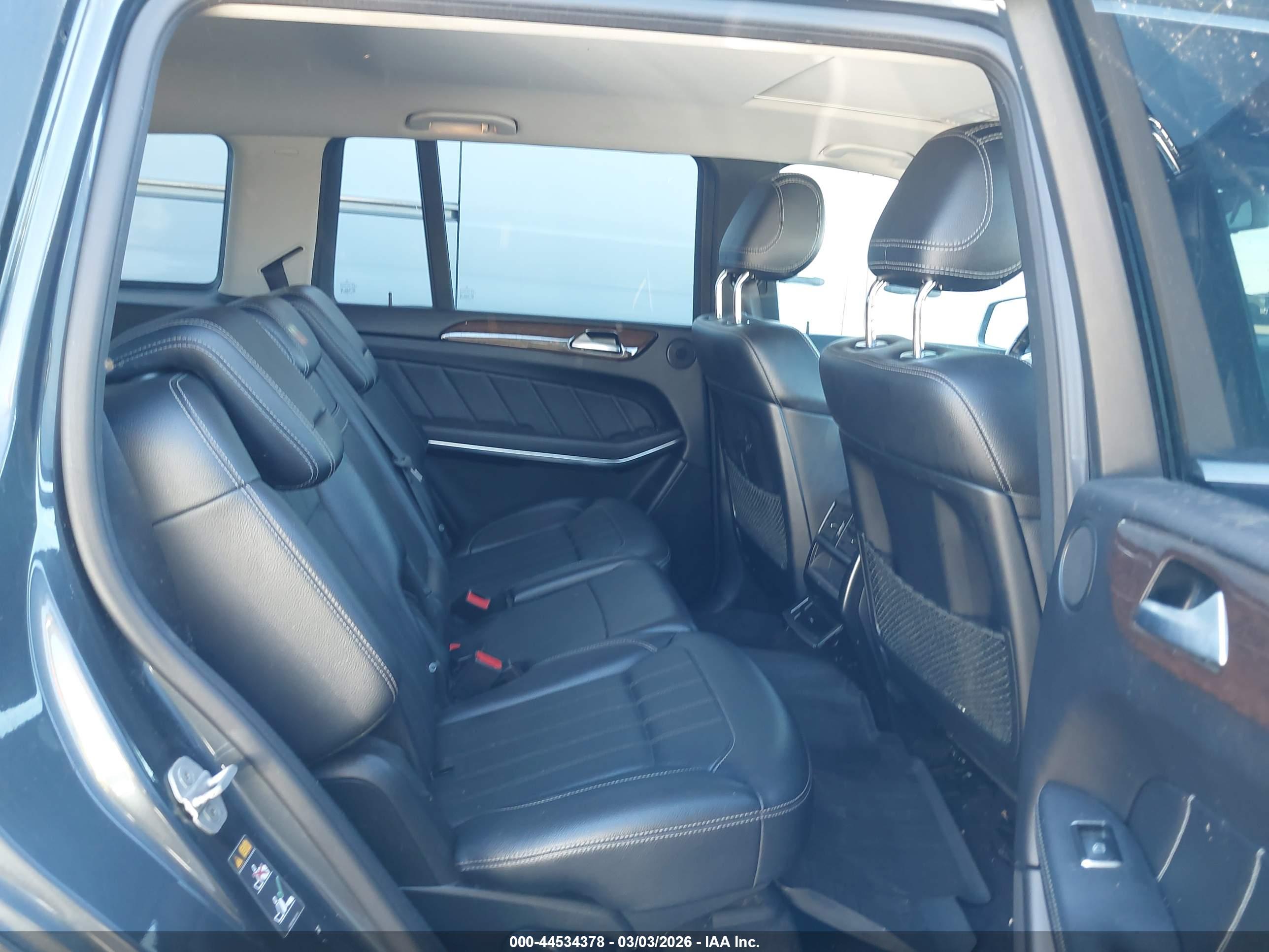 MERCEDES-BENZ GL image 8