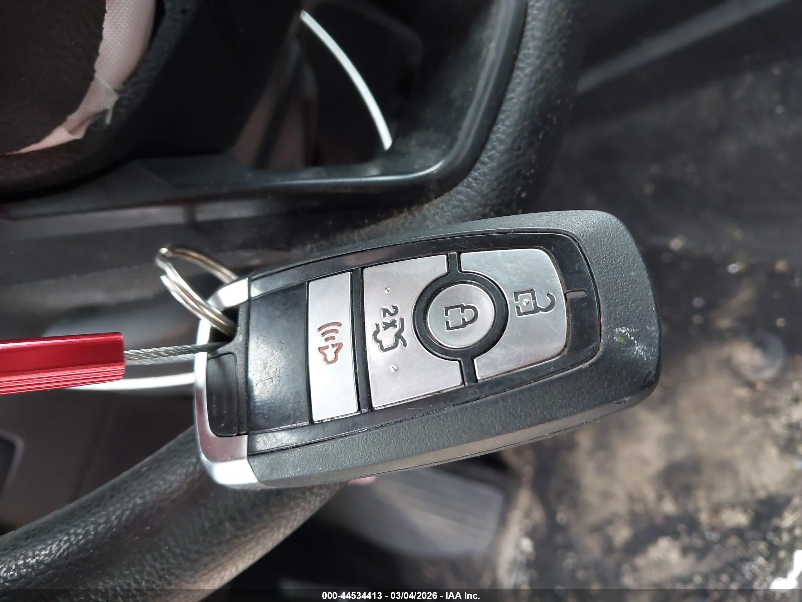 FORD FUSION image 11