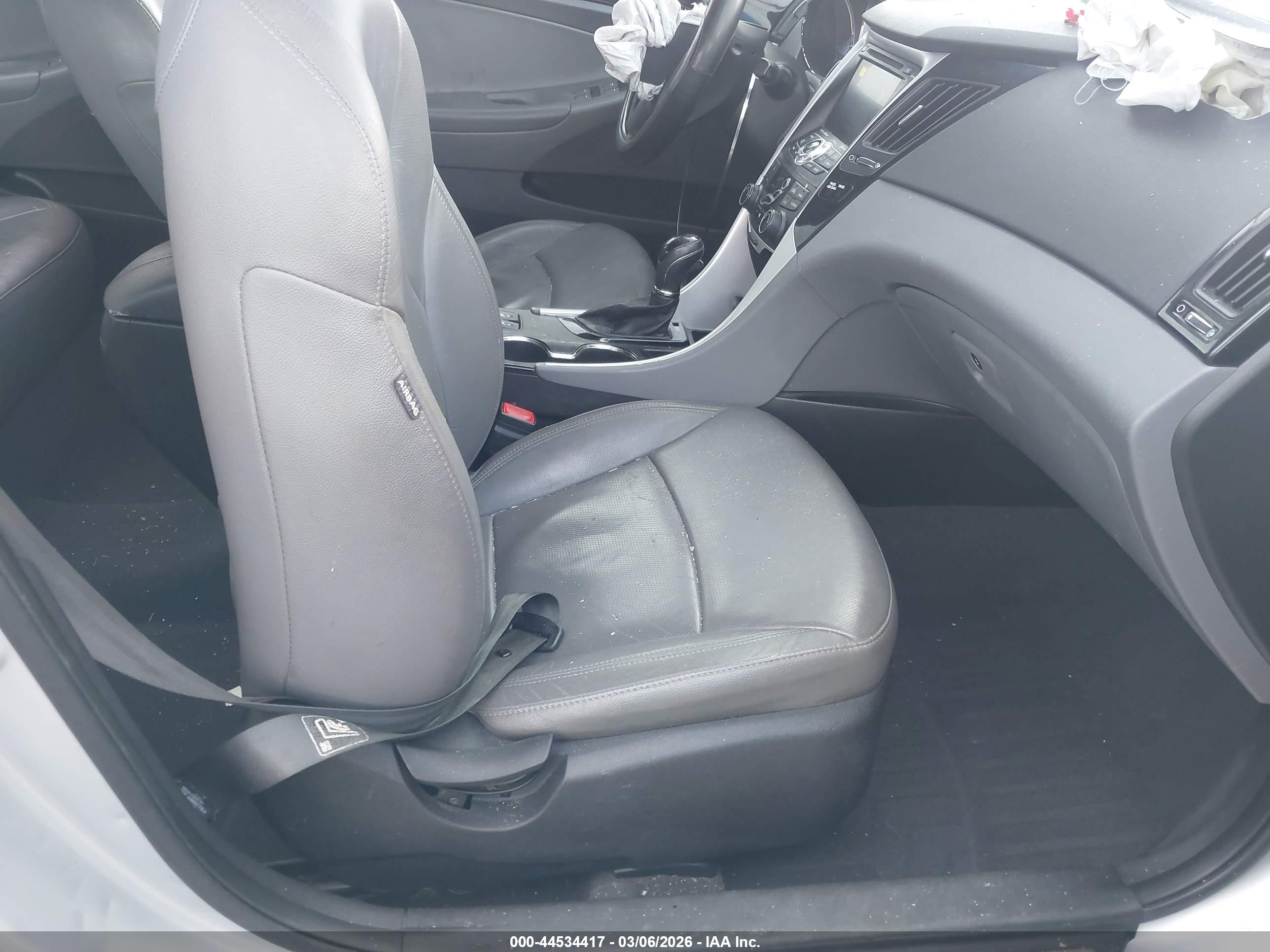 HYUNDAI SONATA image 5