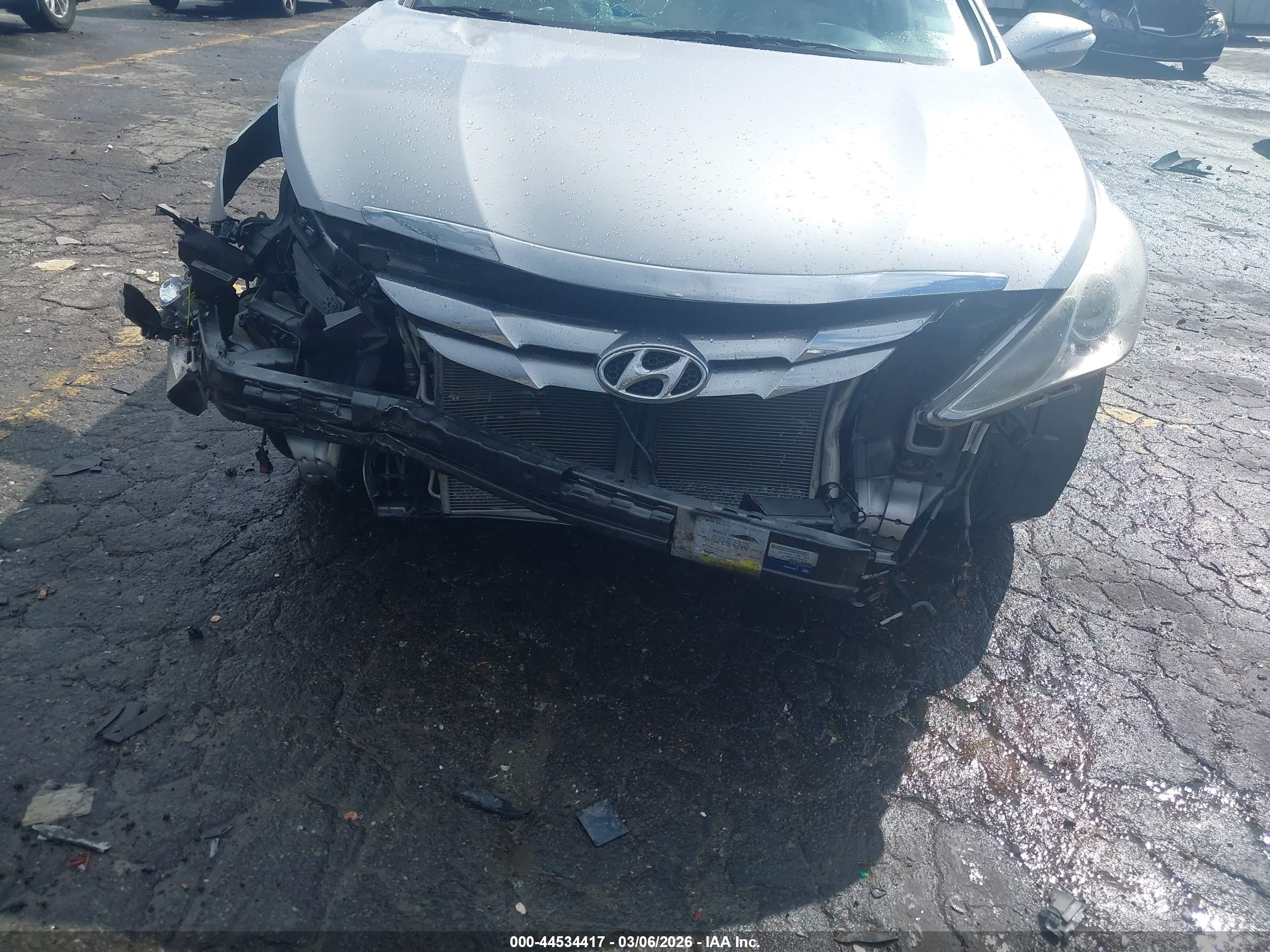 HYUNDAI SONATA image 6