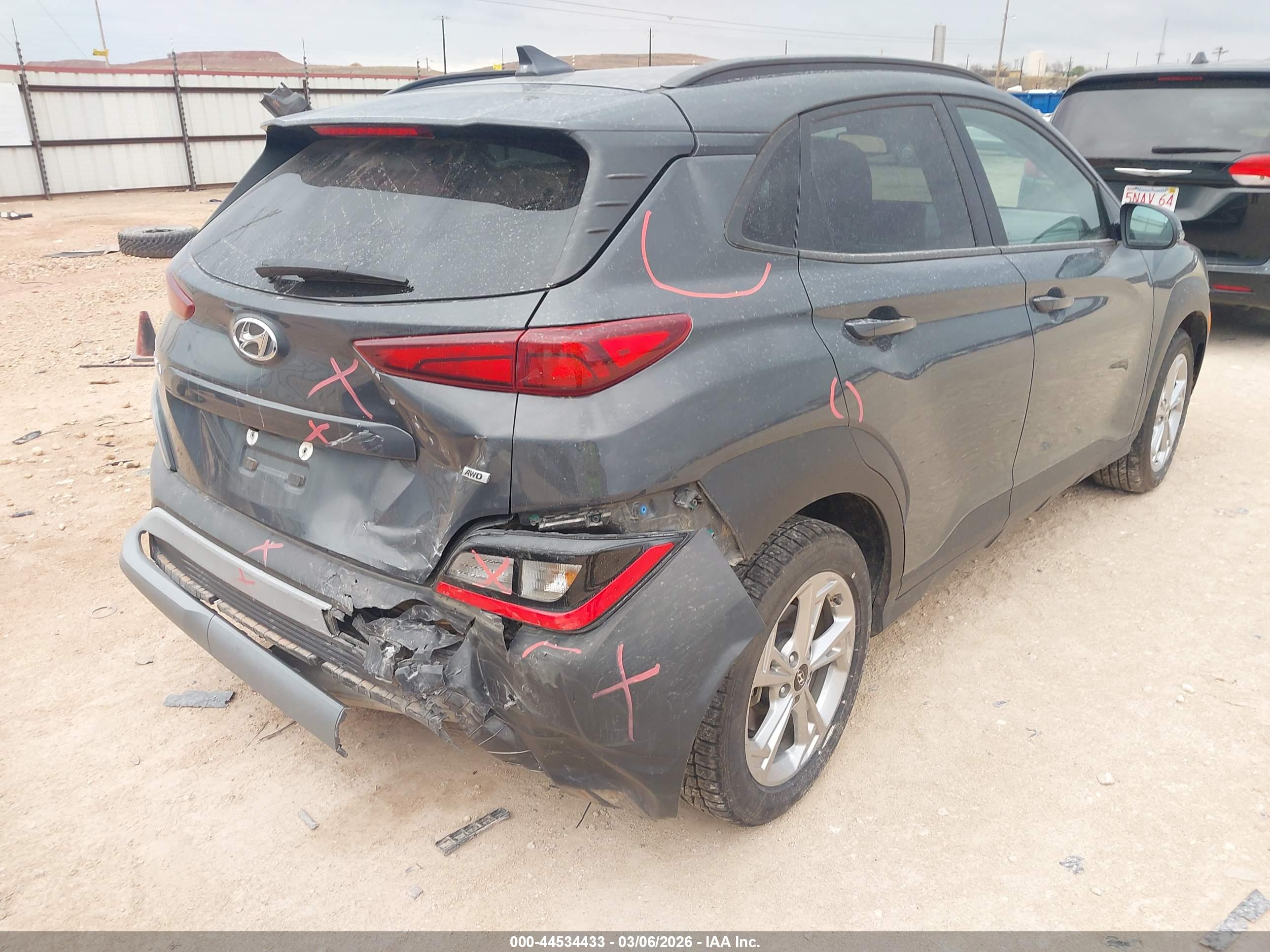 HYUNDAI KONA image 6