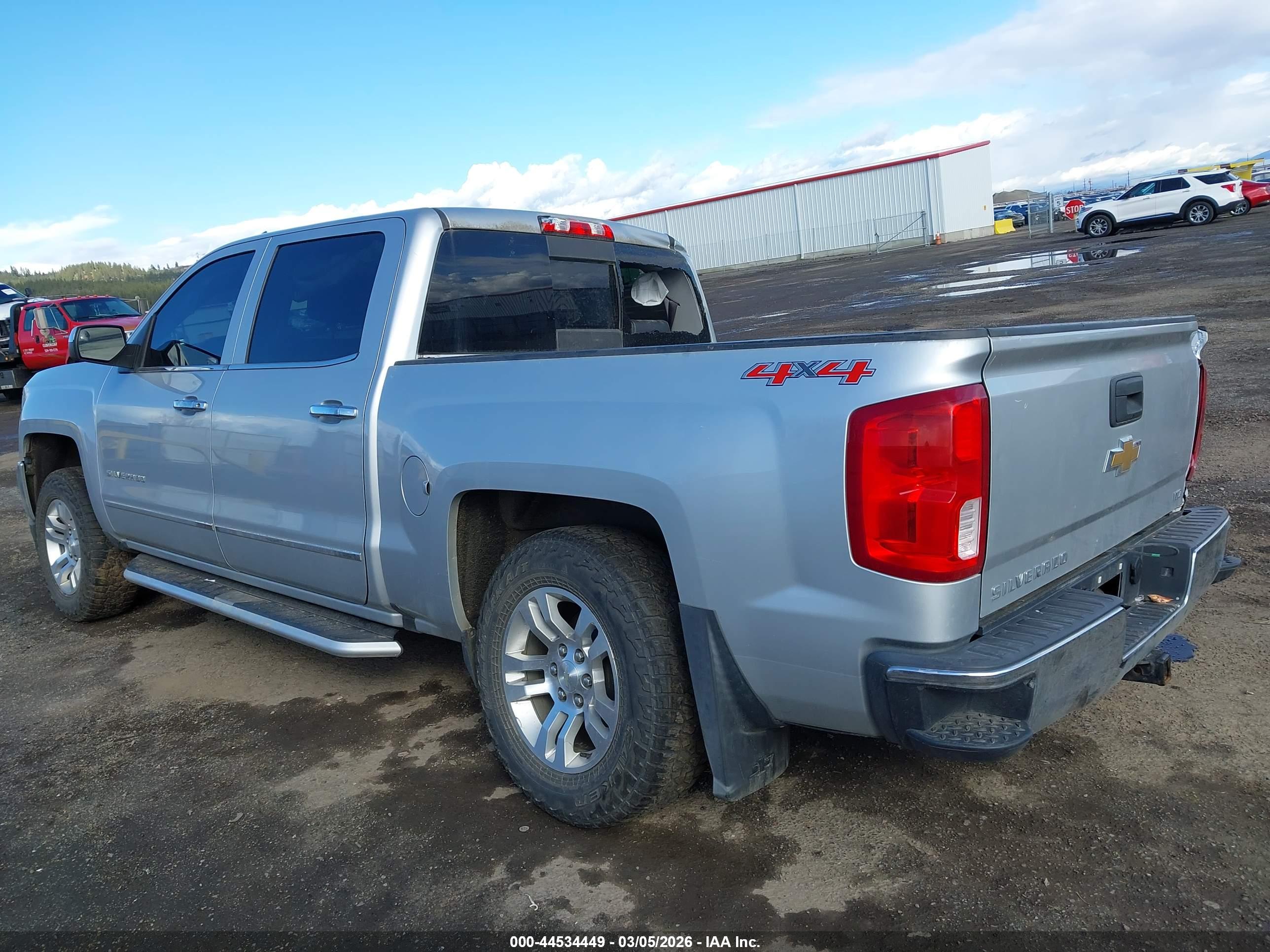 CHEVROLET SILVERADO image 3