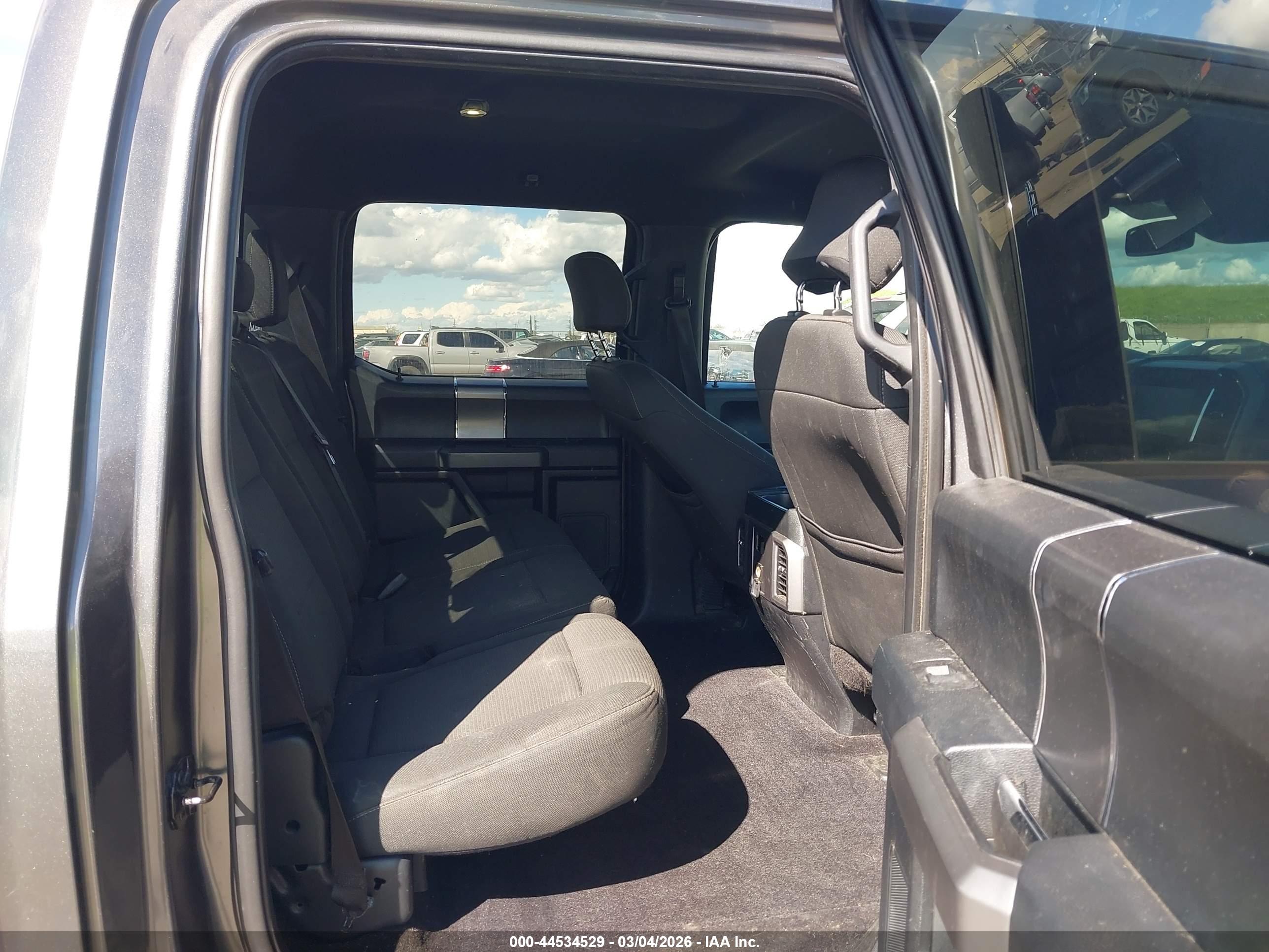 FORD F-150 image 8